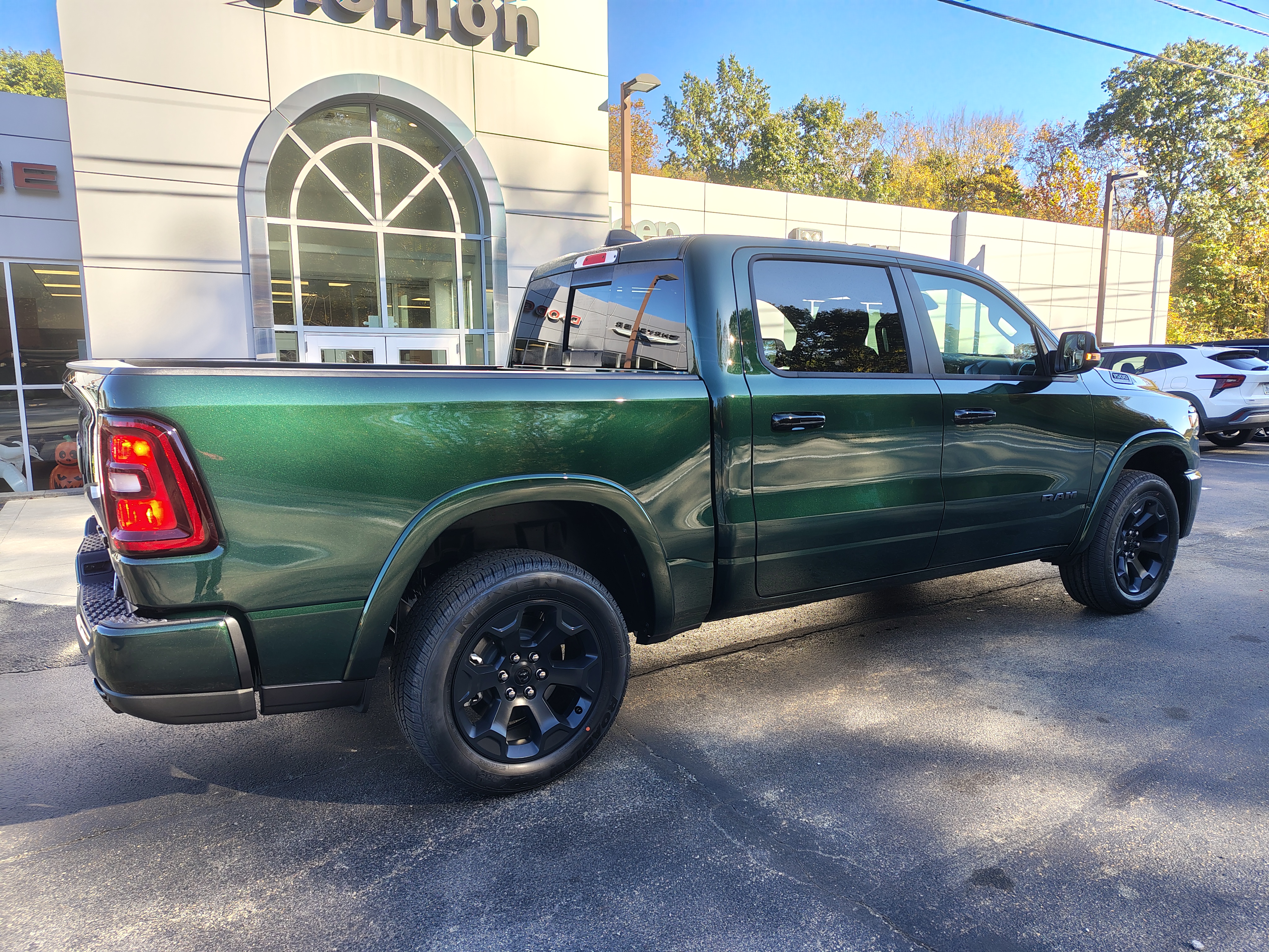 2027 Ram 1500 photo 11 of 40