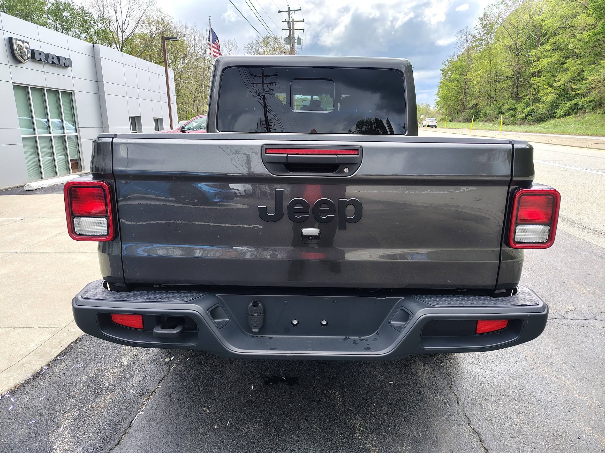 2024 Jeep Gladiator Nighthawk - 8