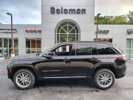 2025 Jeep Grand Cherokee SUMMIT 4X4 Sport Utility