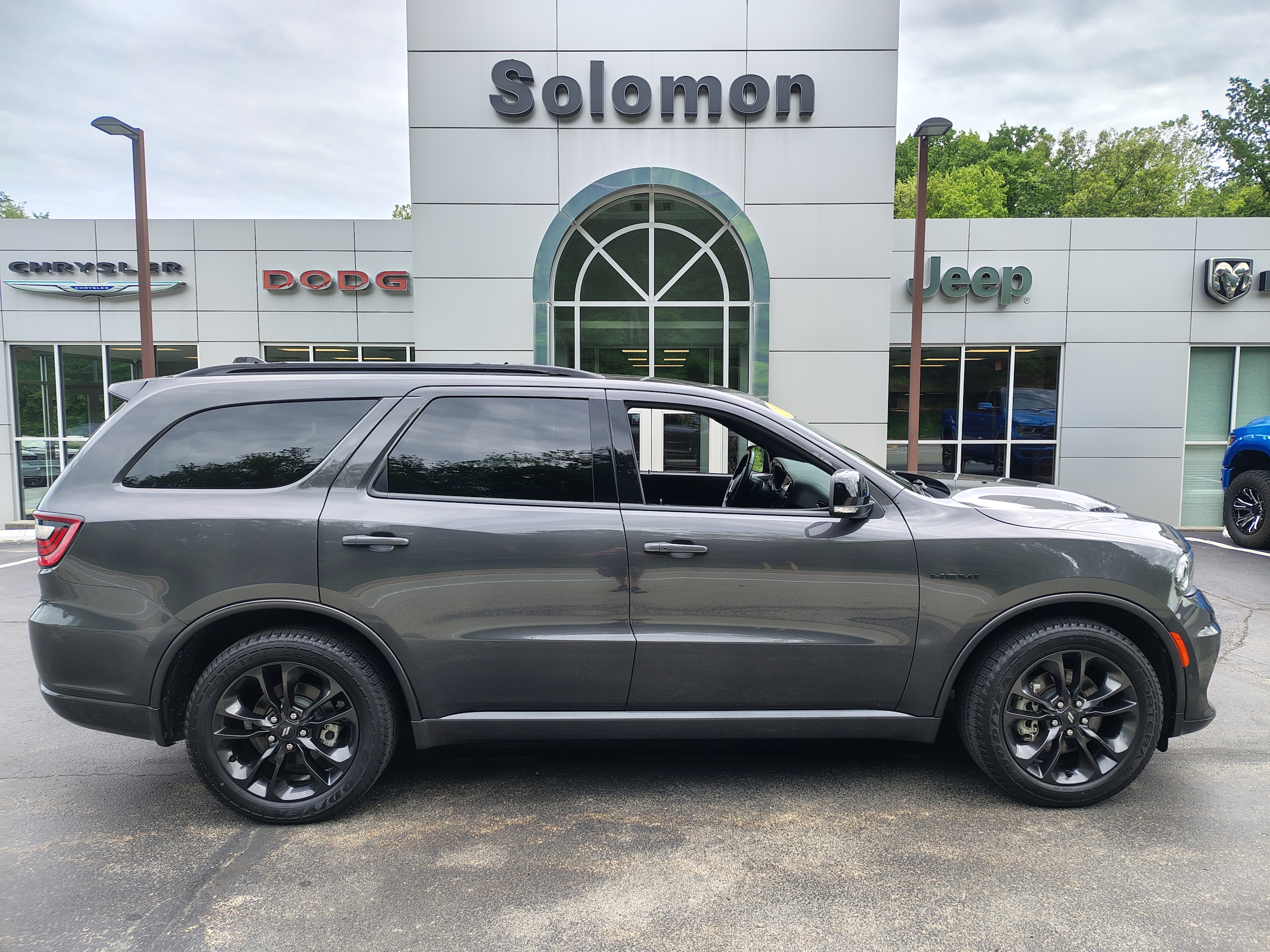 2024 Dodge Durango R/T Premium Vapor Gray at Solomon CJD Carmichaels
