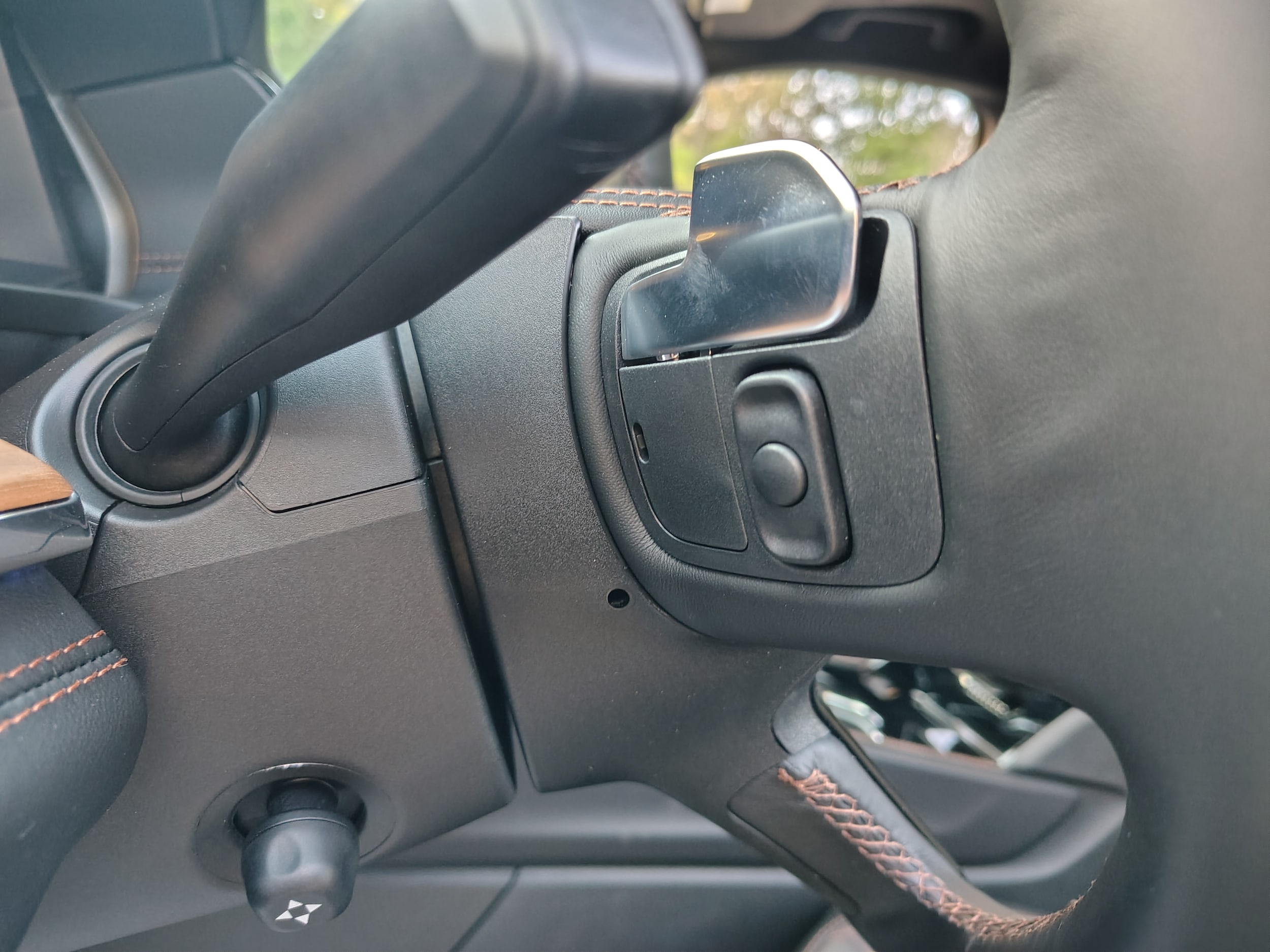 2027 Jeep Grand Cherokee photo 35 of 47