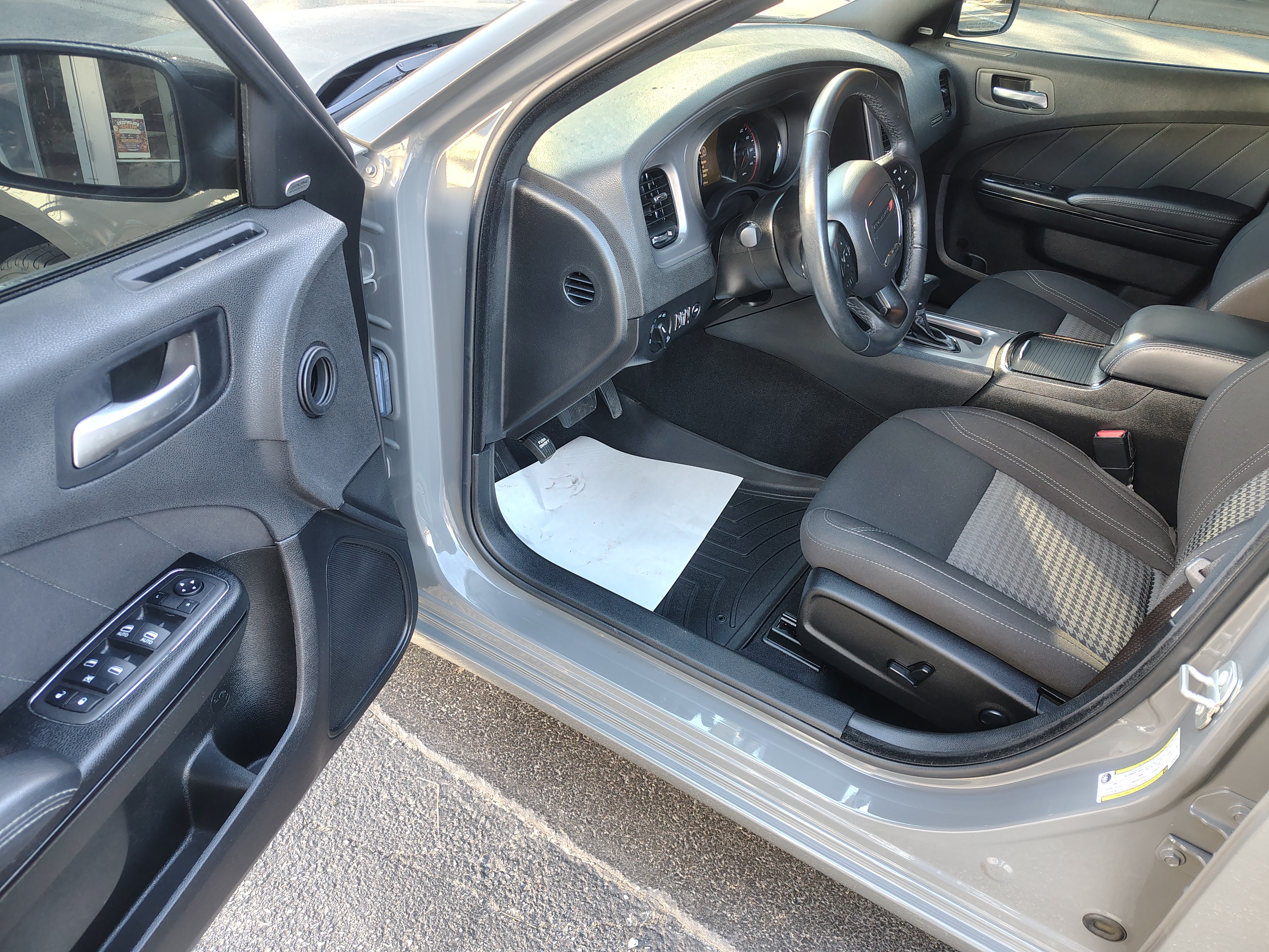 2023 Dodge Charger photo 13 of 30