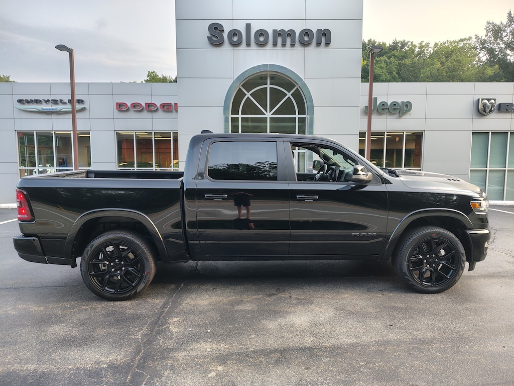 New 2026 Ram 1500 LARAMIE CREW CAB 4X4 5'7 BOX Pickup