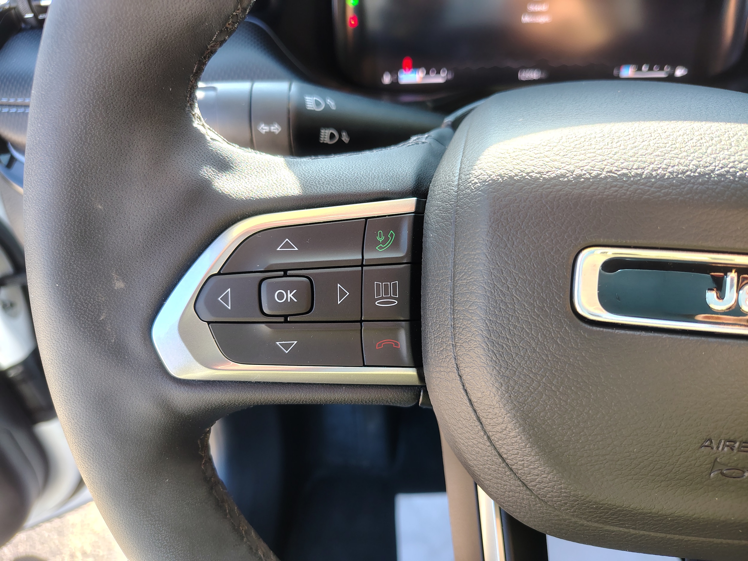 2025 Jeep Compass Limited Bright White Clearcoat at Solomon CJD Brownsville