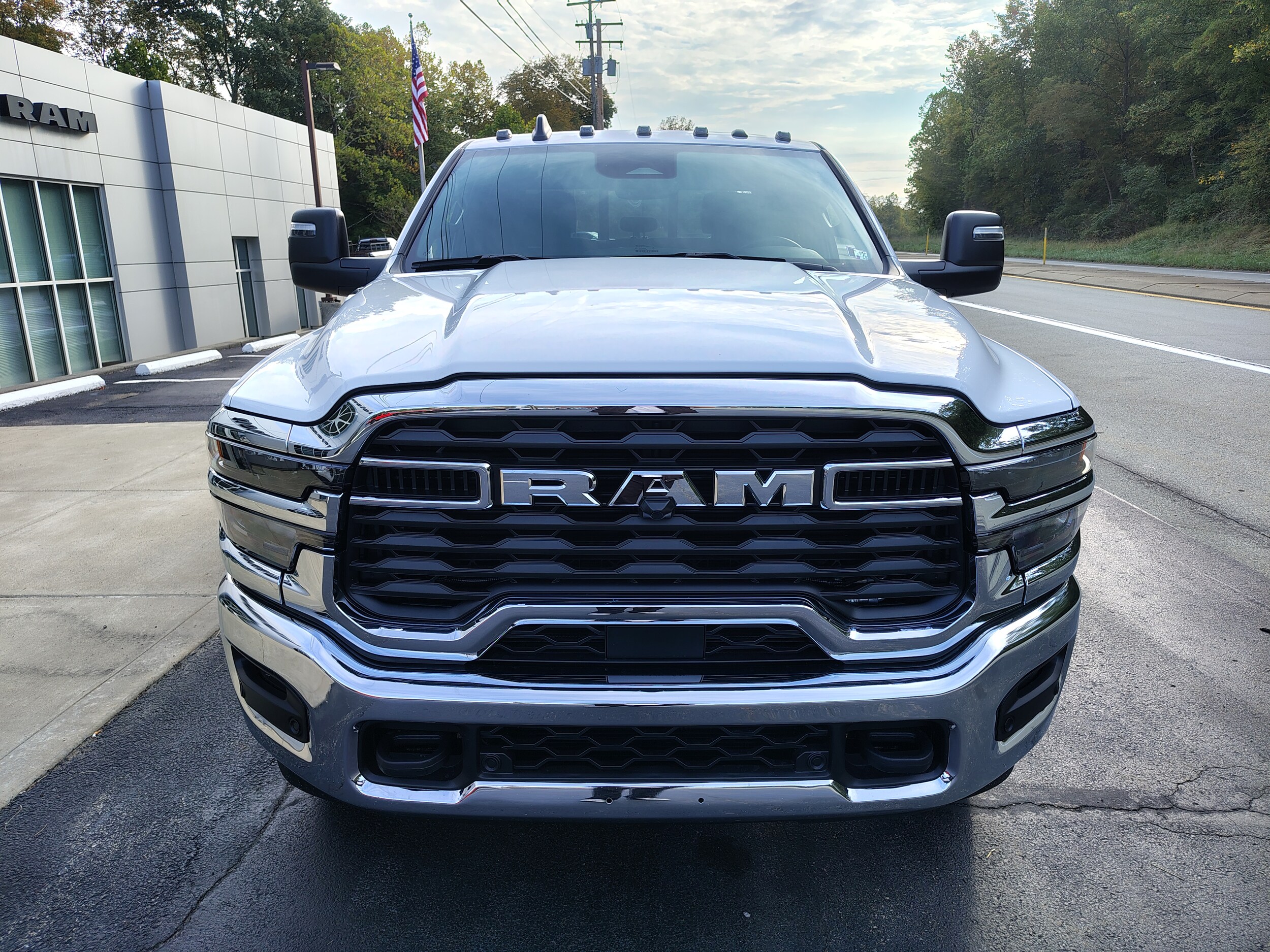 2026 Ram 3500 Tradesman photo 2