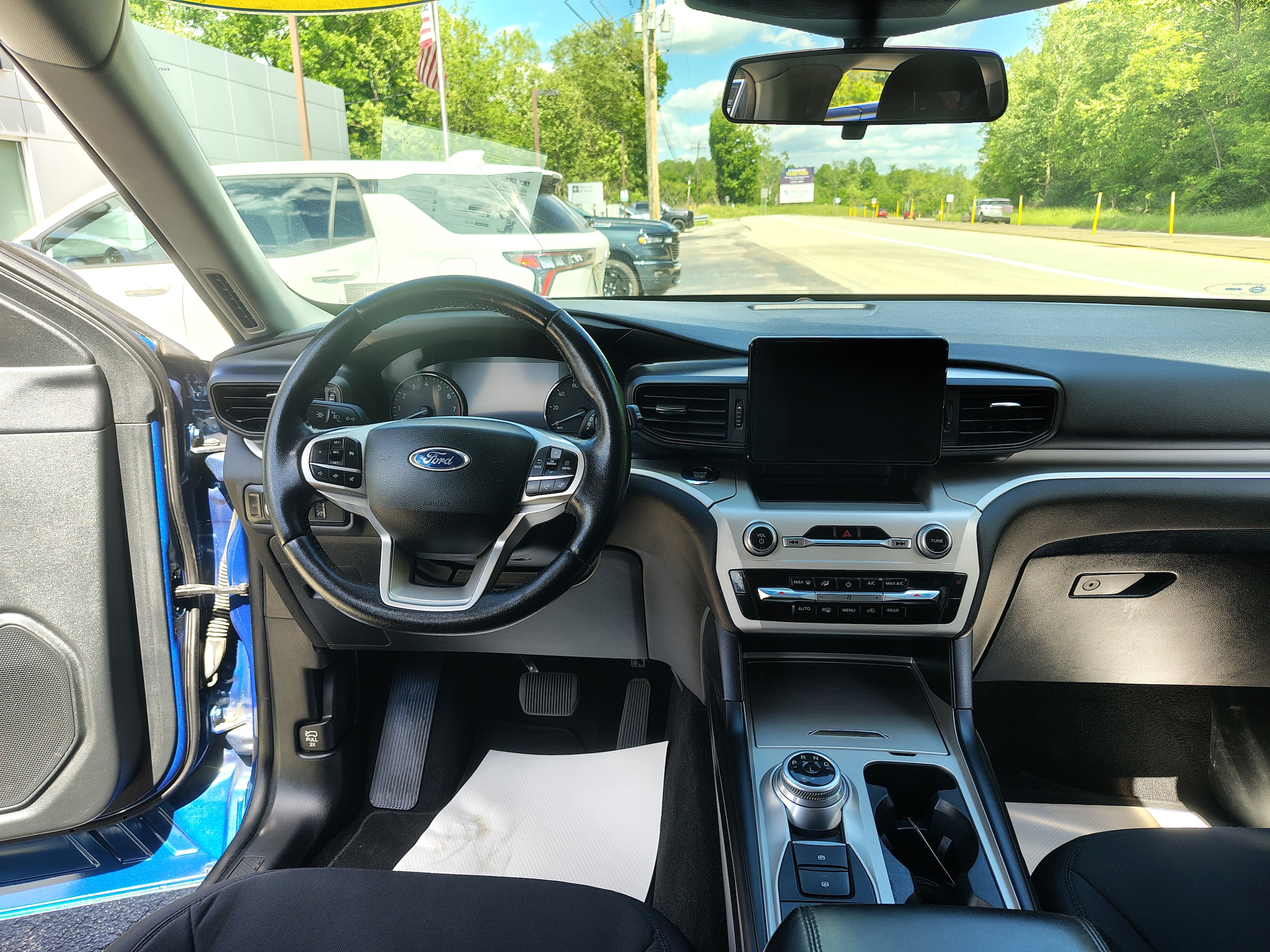 2021 Ford Explorer XLT Blue at Solomon CJD Brownsville