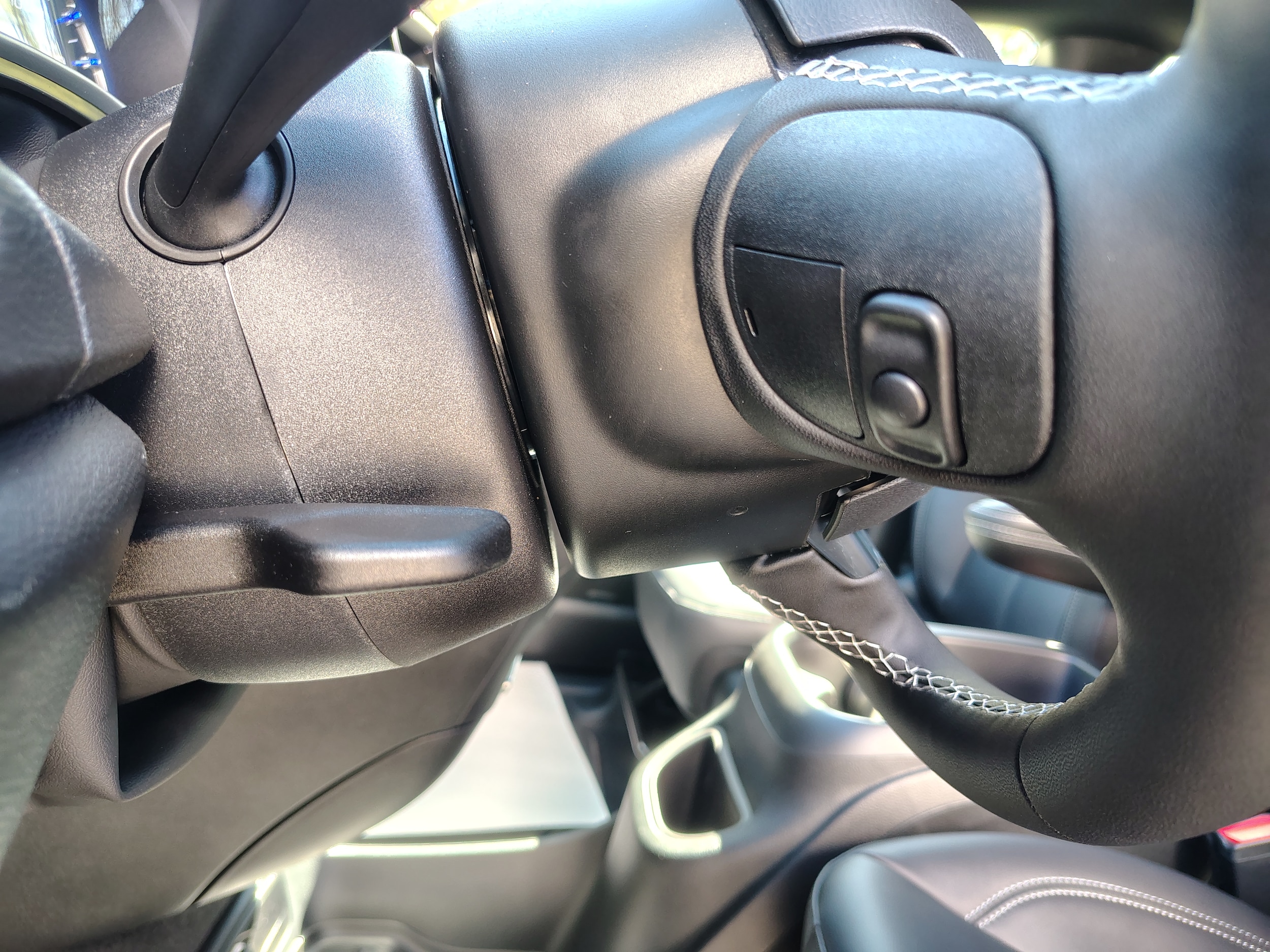 2026 Chrysler Pacifica SELECT Bright White at Three Rivers CJD