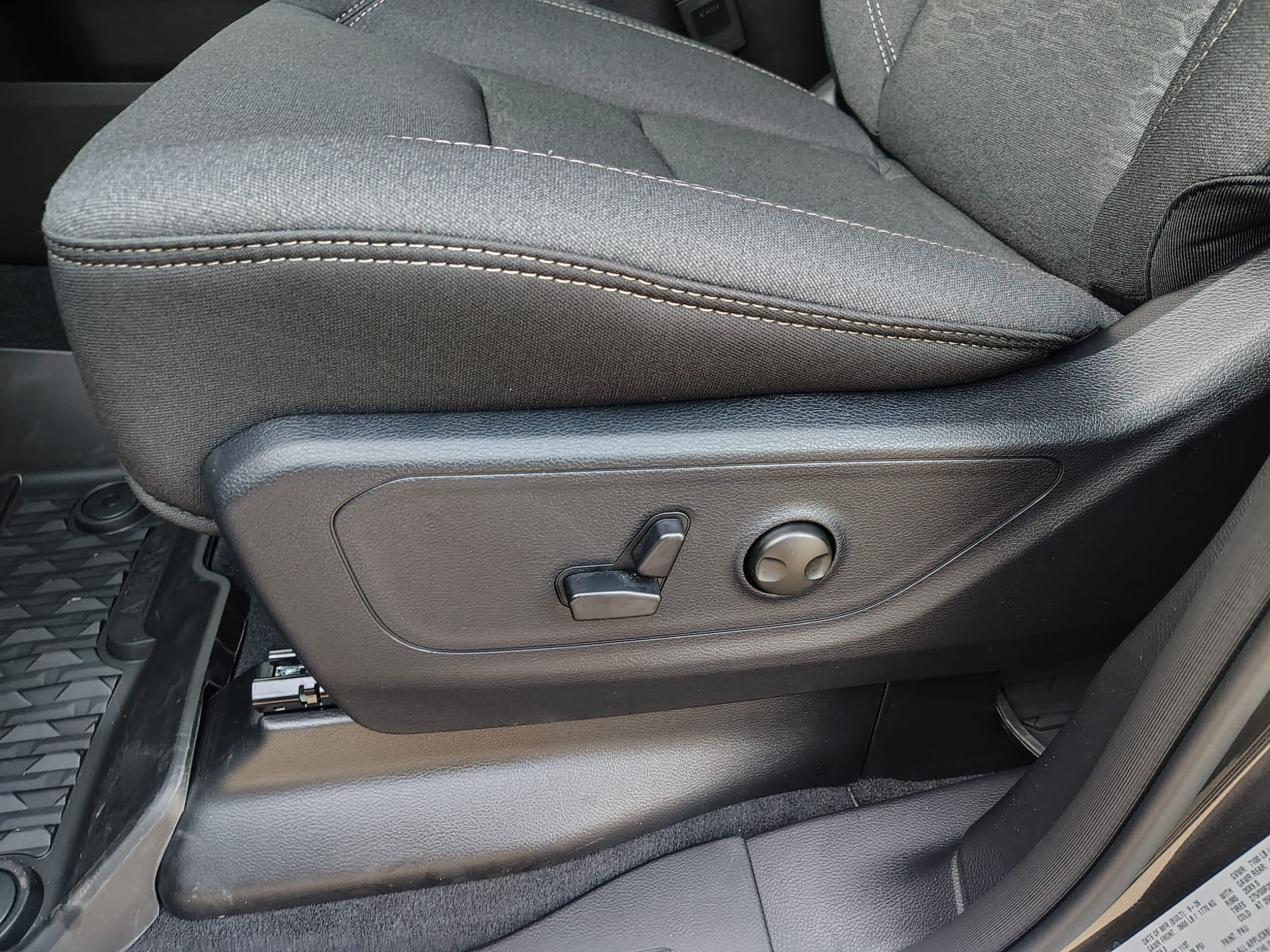 2027 Ram 1500 photo 19 of 40