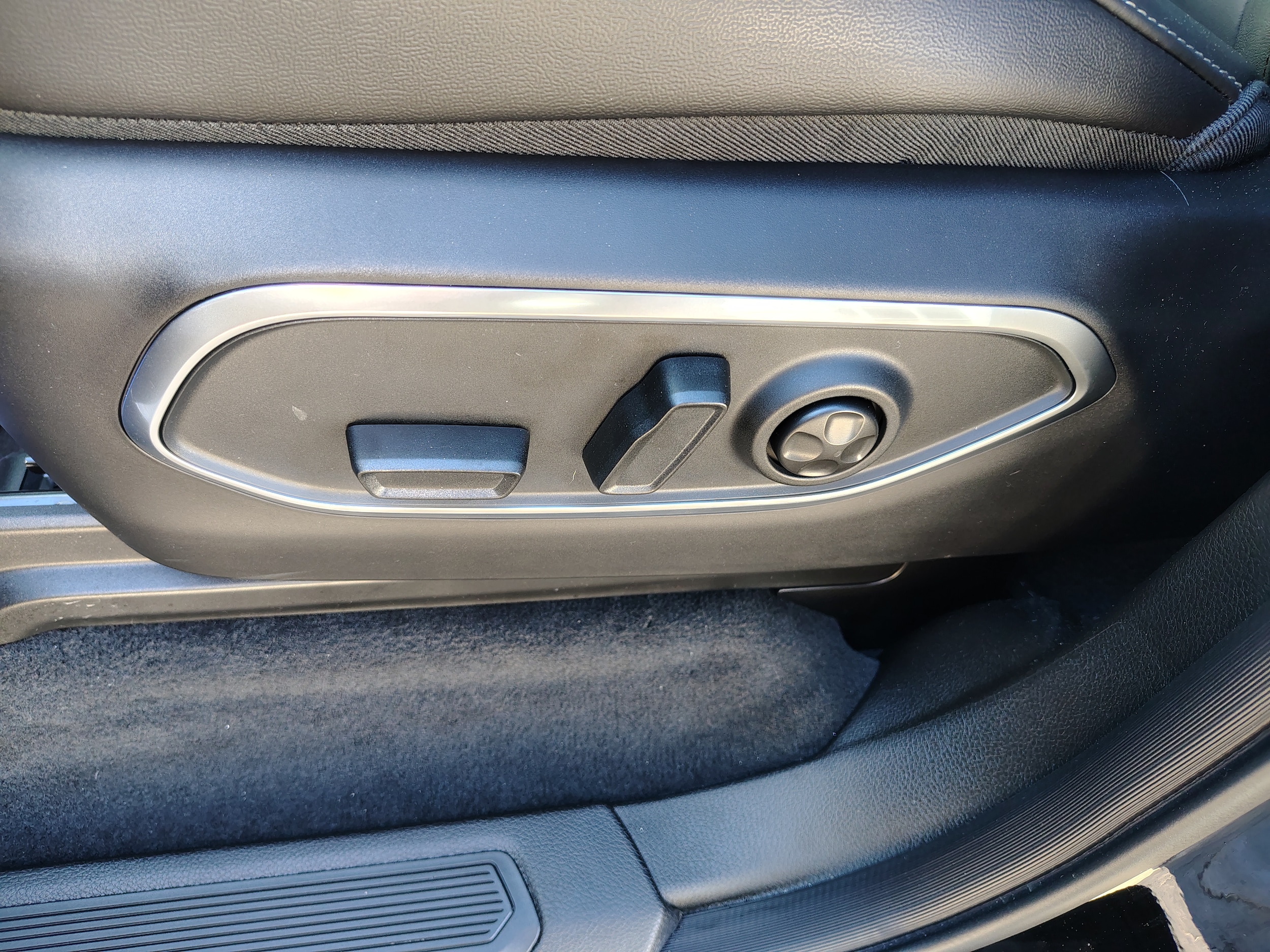 2026 Jeep Grand Wagoneer 4X4 High Gloss Black at Three Rivers CJD