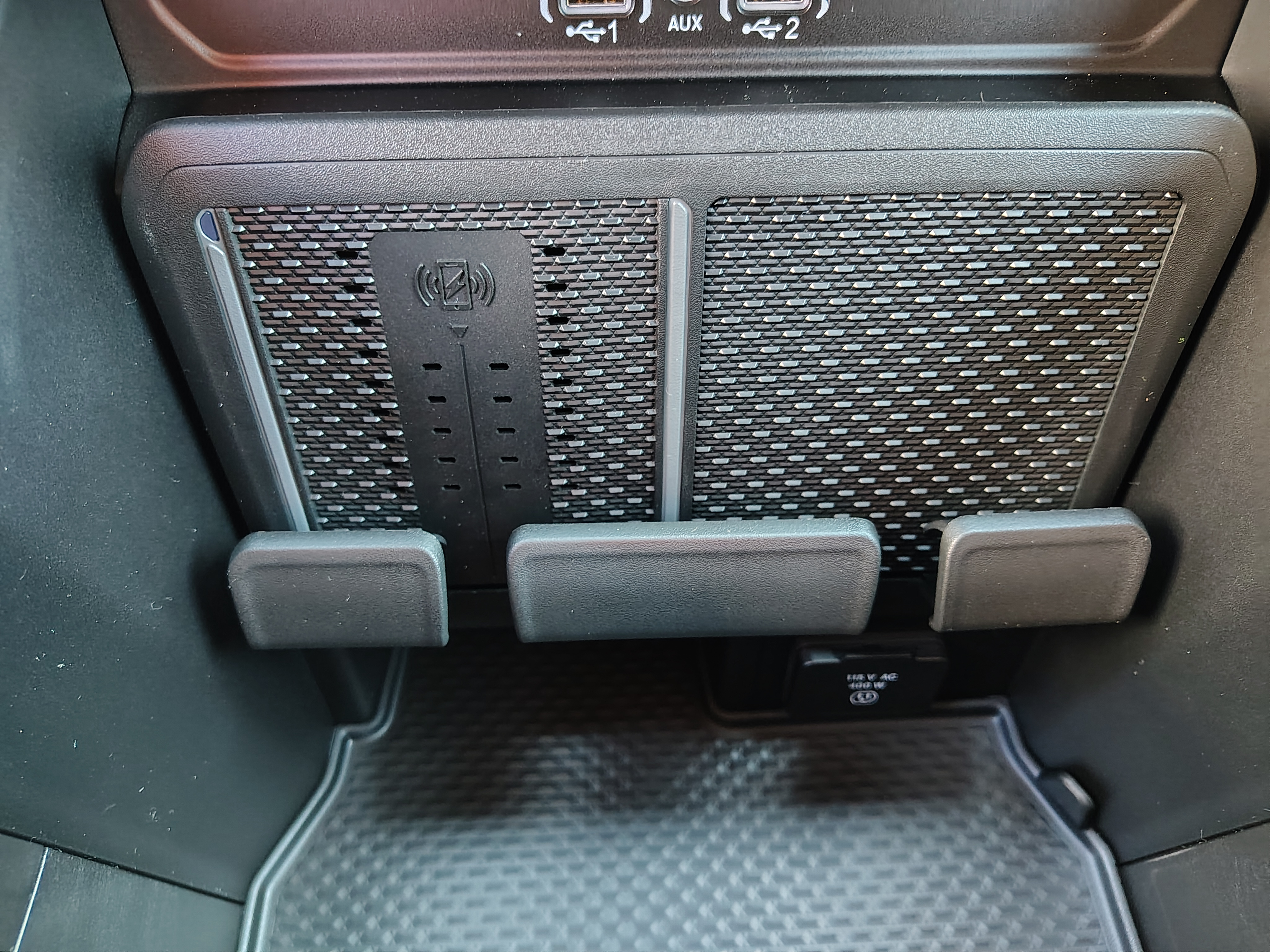 2027 Ram 1500 photo 38 of 40