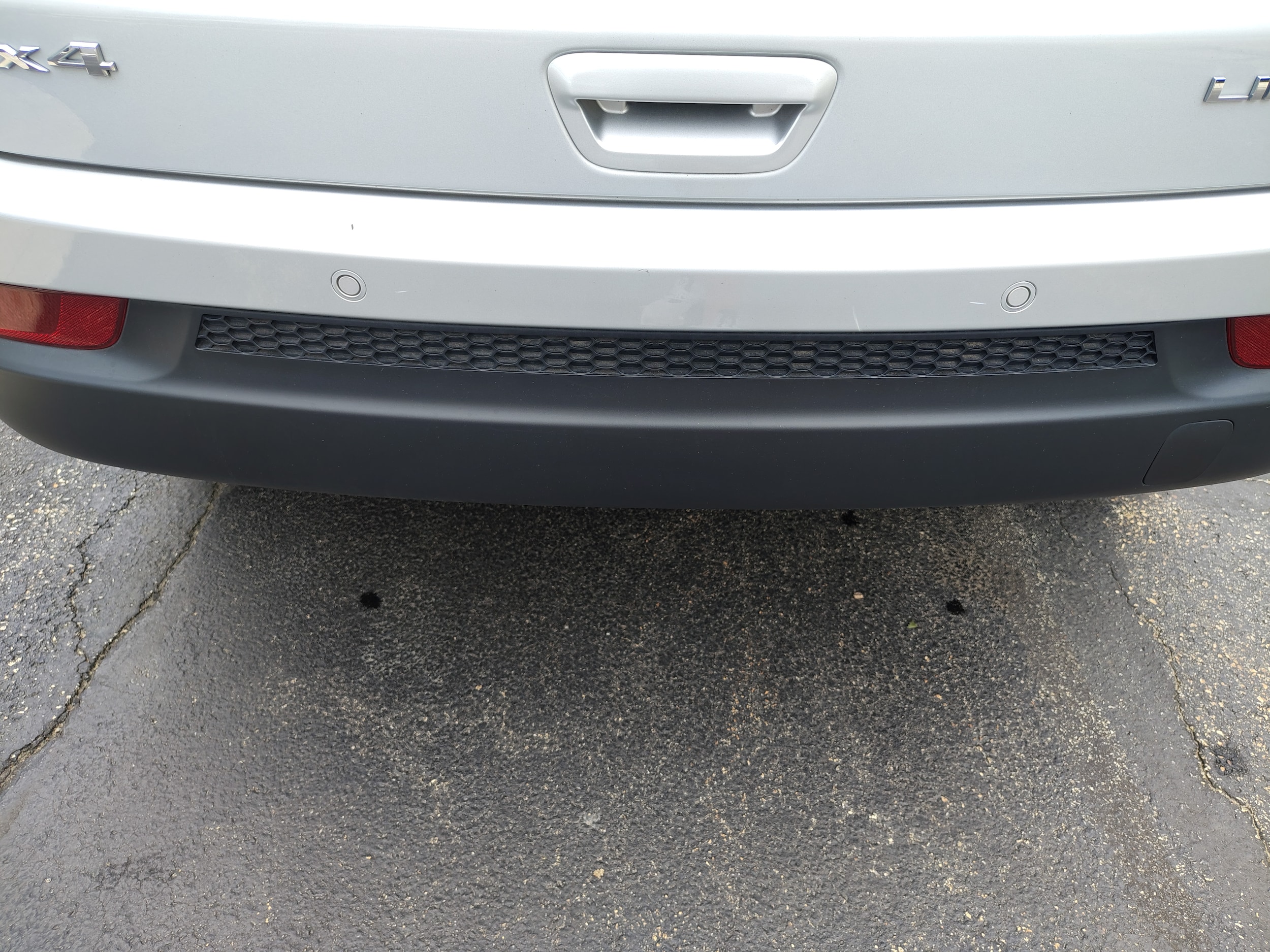 2024 Jeep Compass Limited Silver Zynith Metallic Clearcoat at Solomon CJD Carmichaels