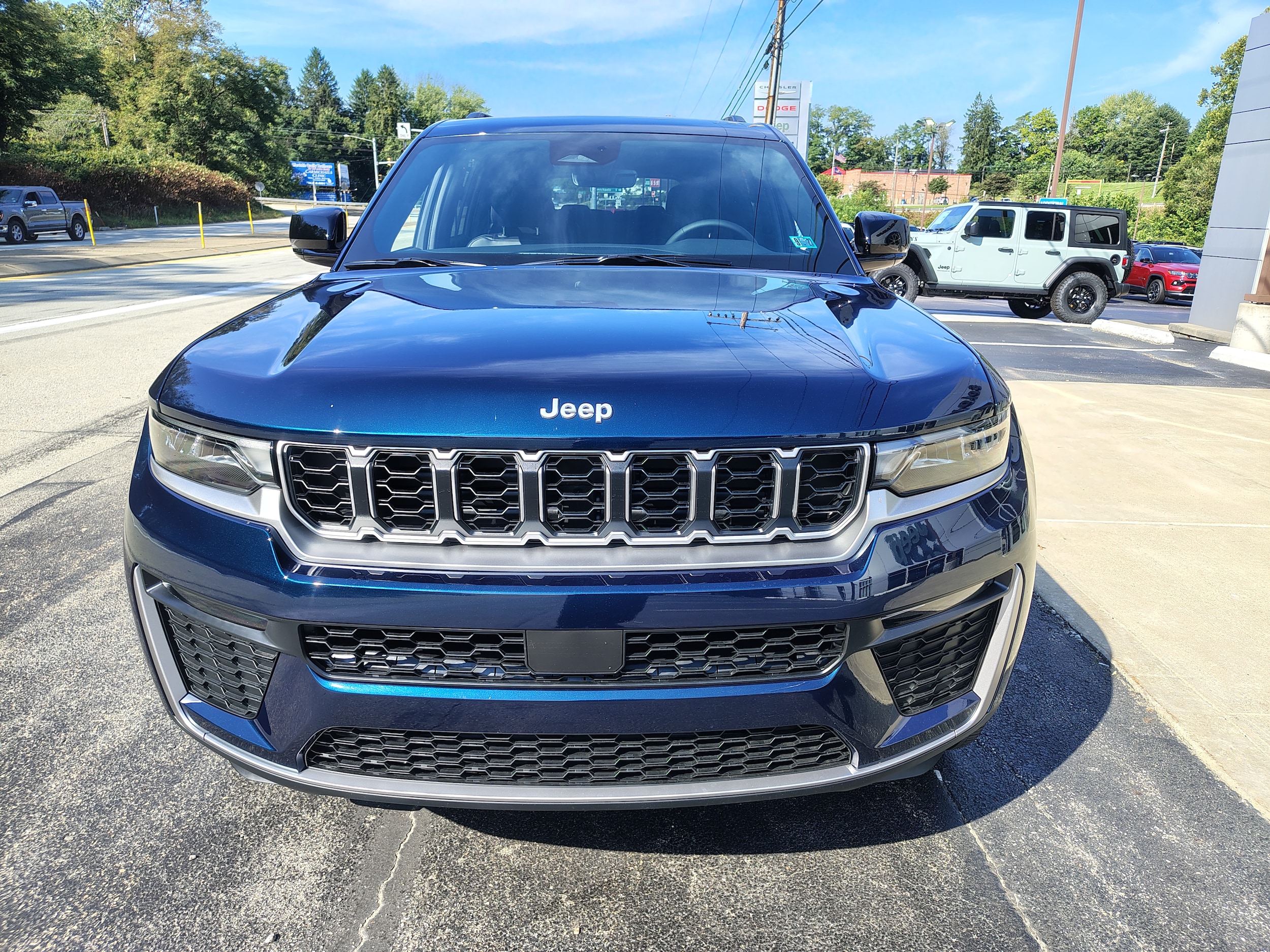 2027 Jeep Grand Cherokee L Limited Fathom Blue Pearlcoat at Solomon CJD Carmichaels