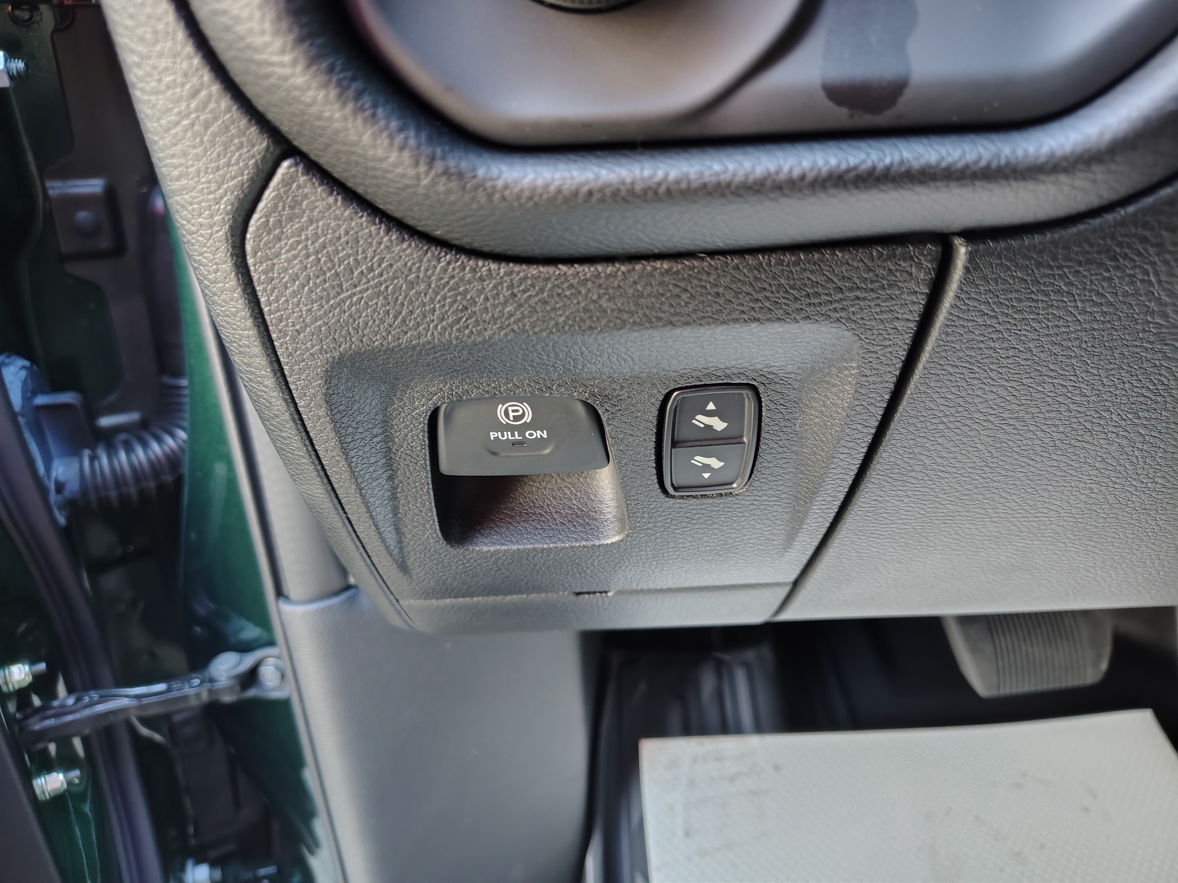 2027 Ram 1500 photo 26 of 40