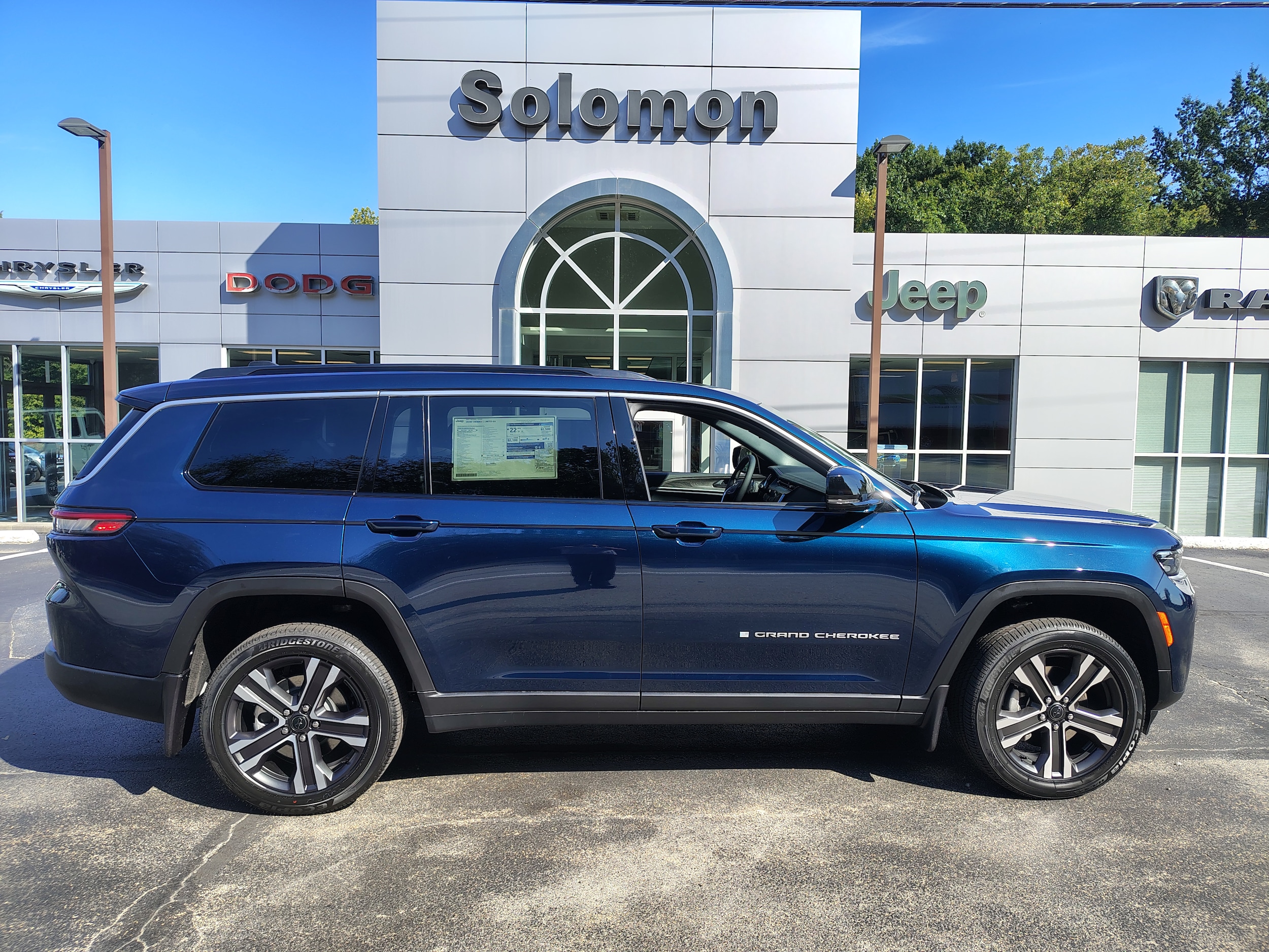 2027 Jeep Grand Cherokee L Limited Fathom Blue Pearlcoat at Solomon CJD Carmichaels