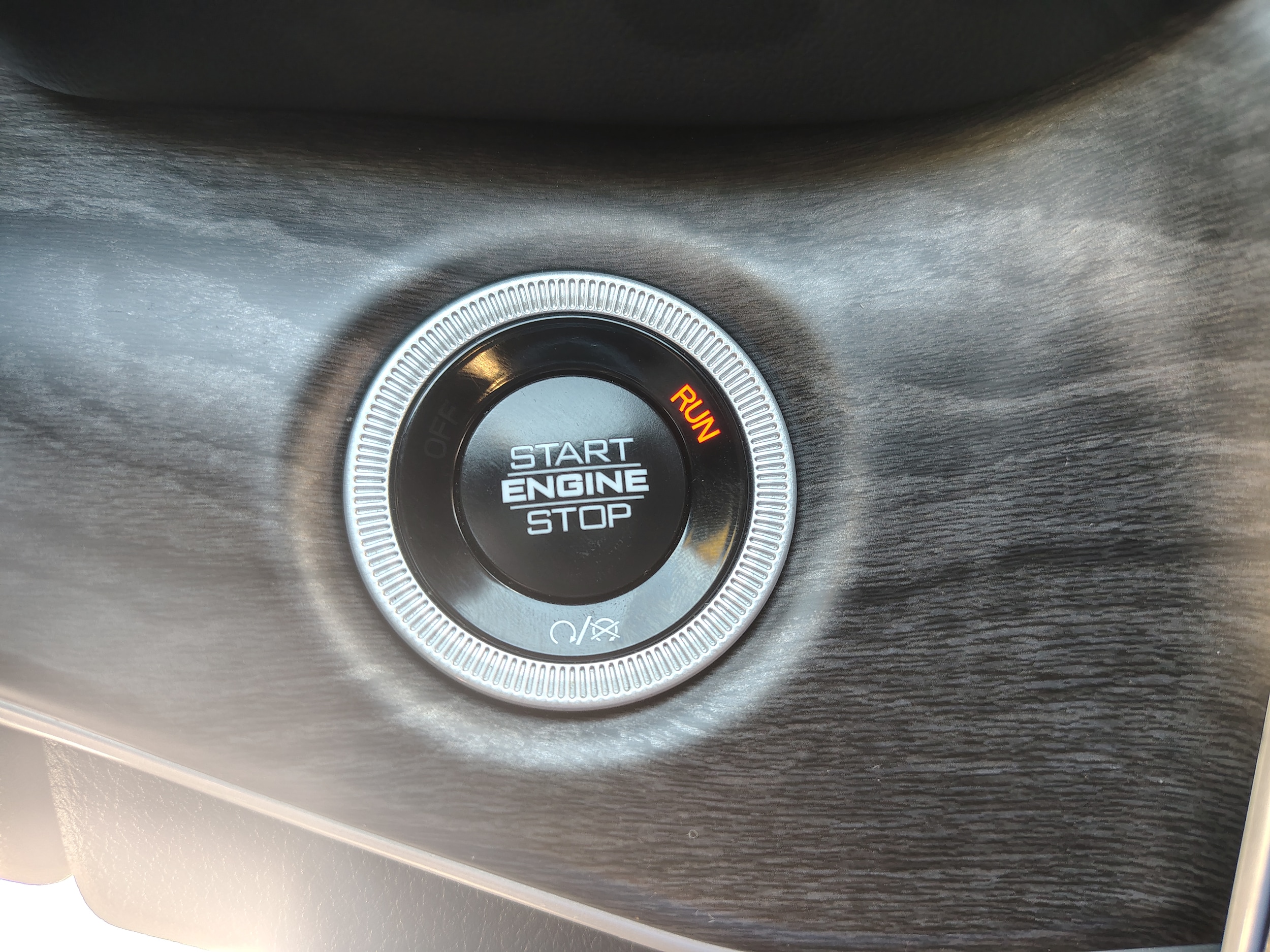 2024 Jeep Grand Cherokee Limited Diamond Black Crystal Pearlcoat at Solomon CJD Carmichaels