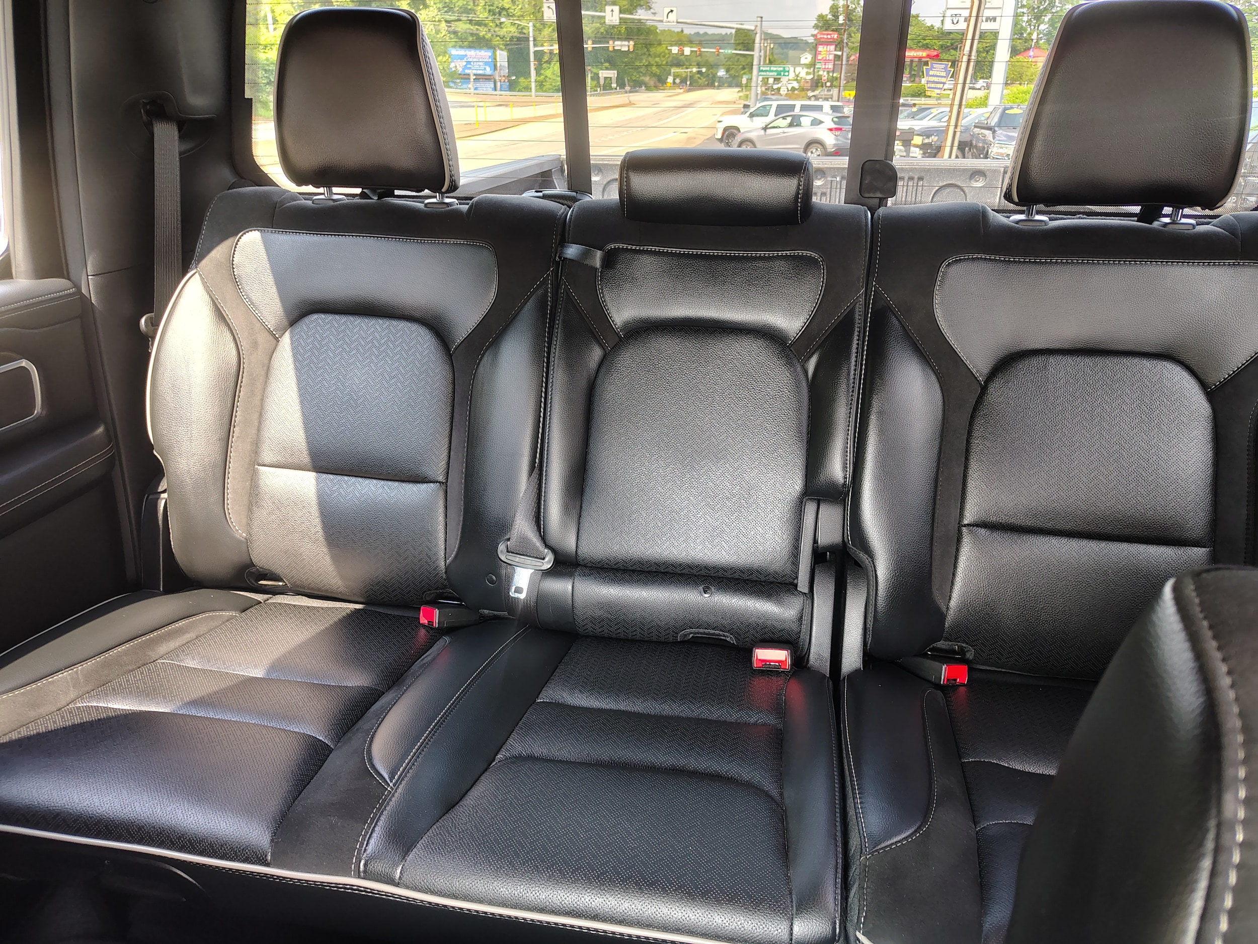 2022 Ram 1500 photo 21 of 44