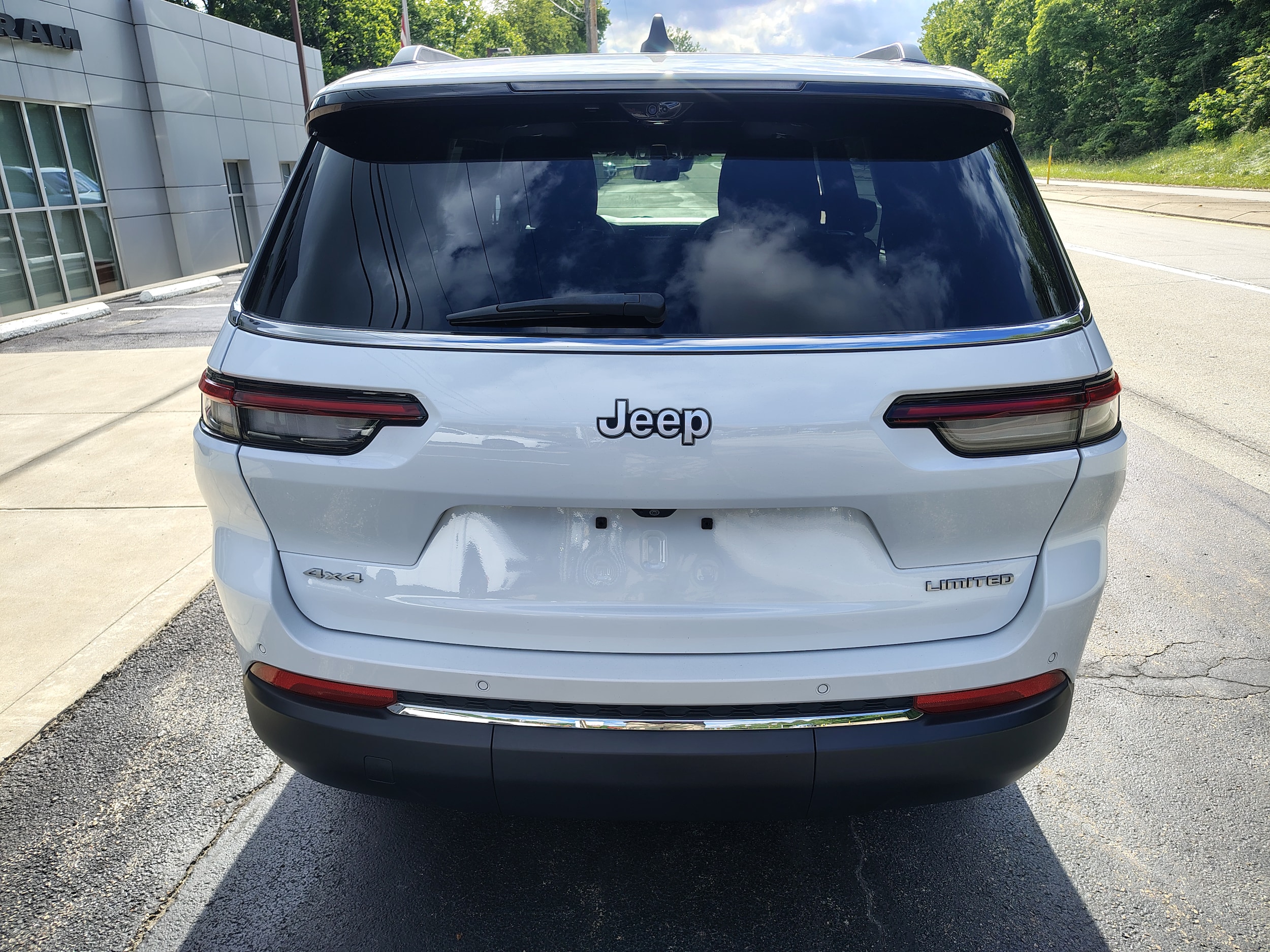 2024 Jeep Grand Cherokee L Limited Bright White Clearcoat at Solomon CJD Carmichaels