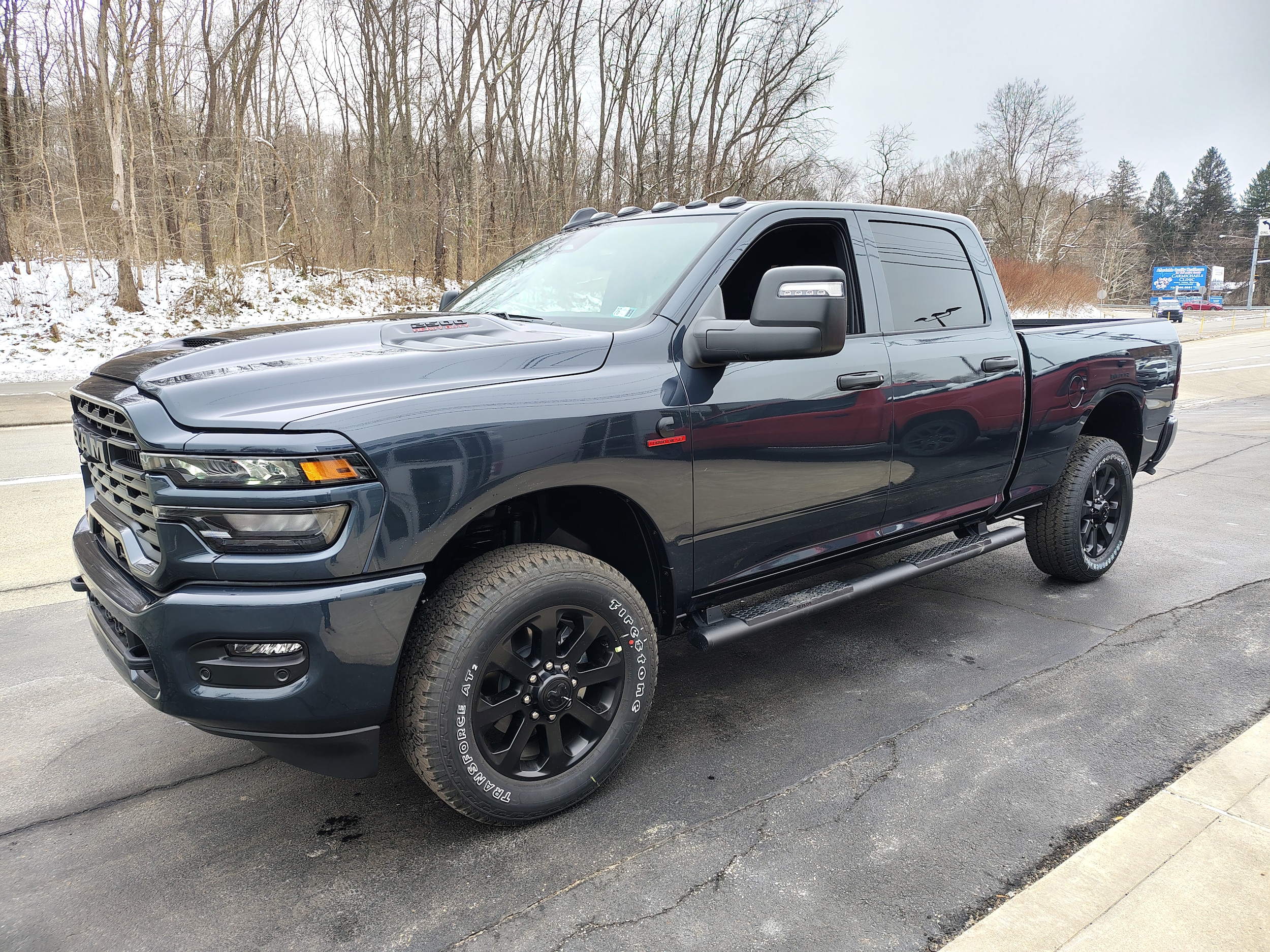 2026 Ram 2500 BLACK EXPRESS CREW CAB 4X4 6'4 BOX - 3