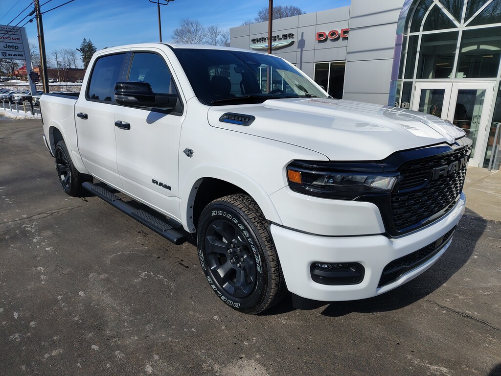 New 2026 Ram 1500 BIG HORN CREW CAB 4X4 5'7 BOX Pickup