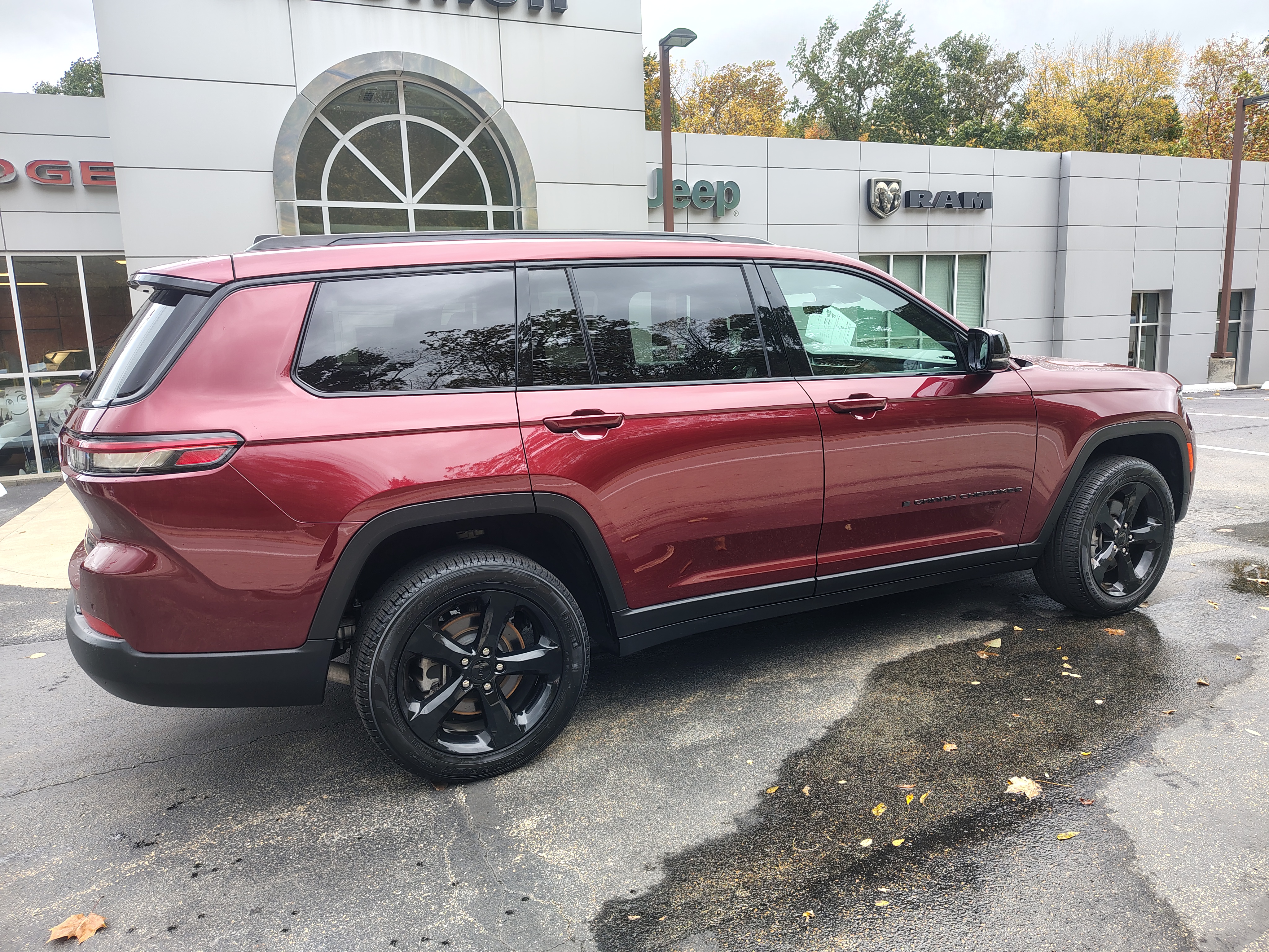 2025 Jeep Grand Cherokee L photo 15 of 45