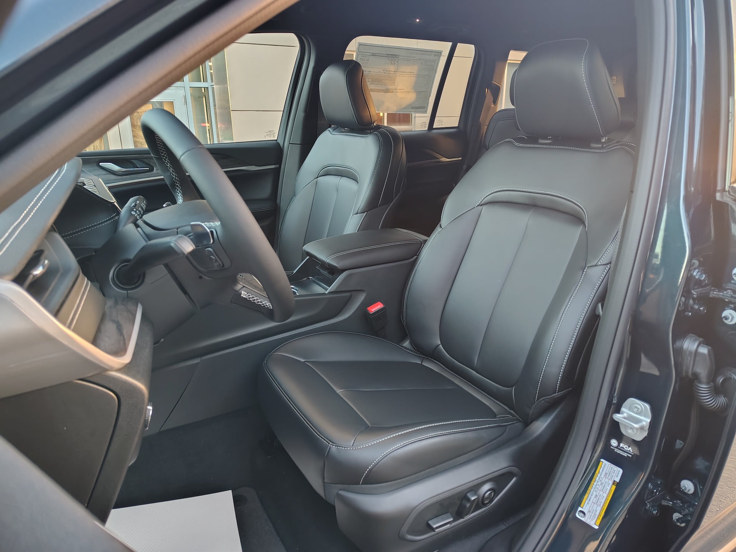 2027 Jeep Grand Cherokee photo 20 of 41