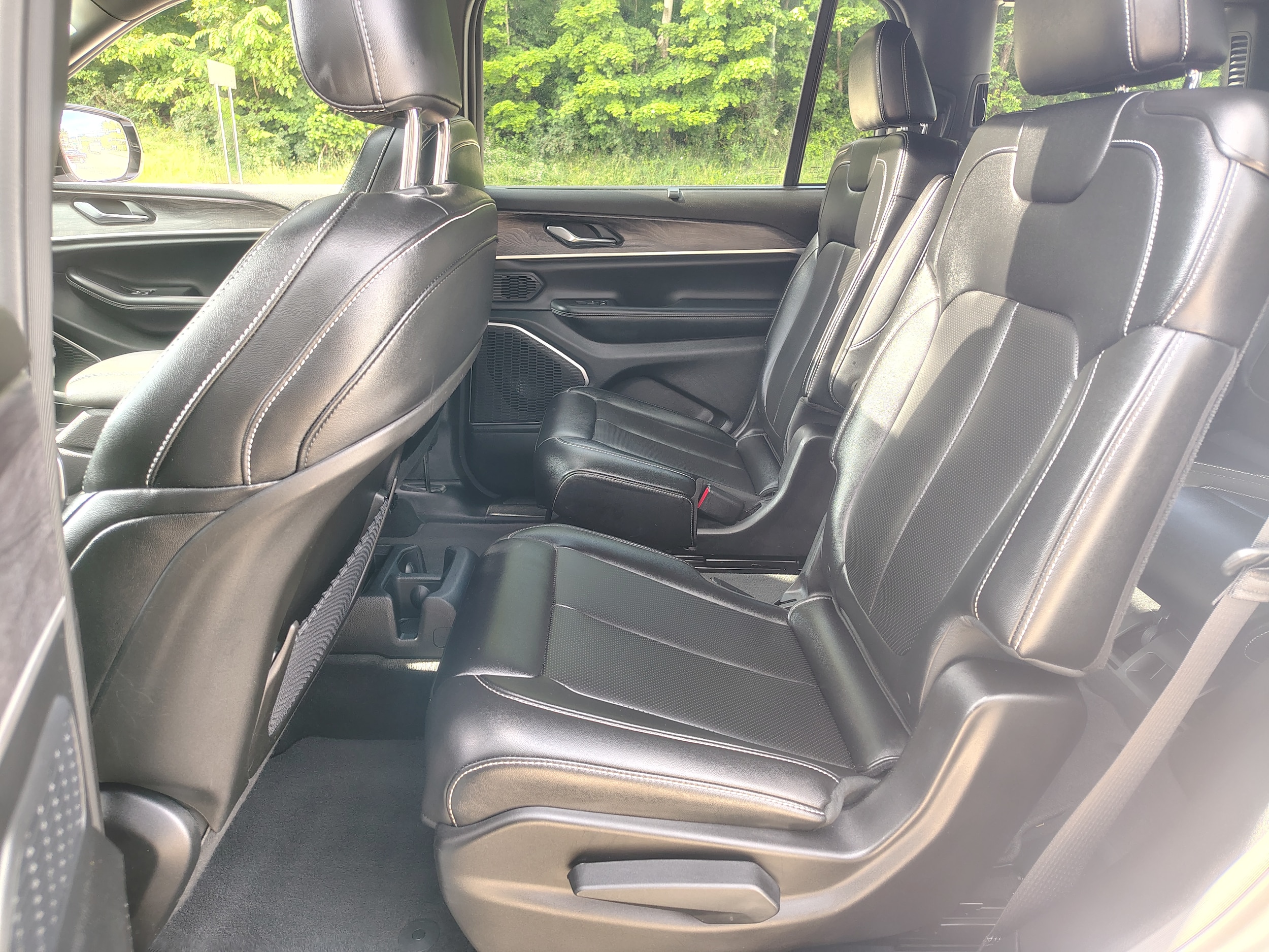 2024 Jeep Grand Cherokee L Limited Bright White Clearcoat at Solomon CJD Carmichaels