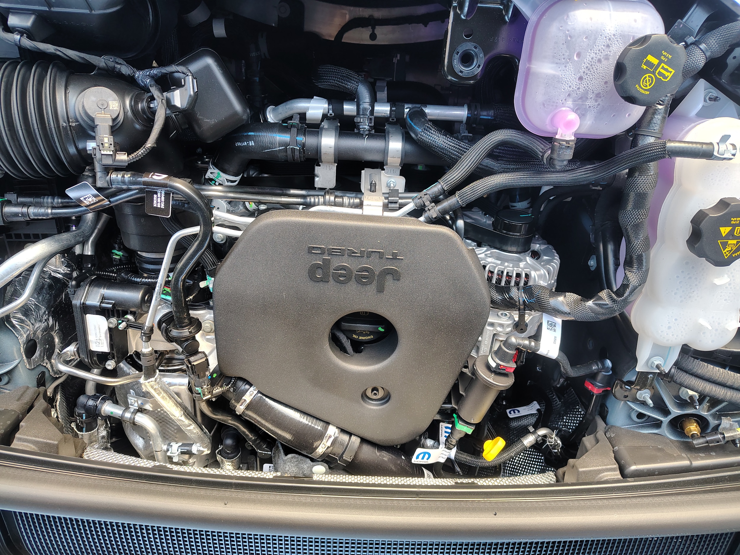 2027 Jeep Grand Cherokee photo 20 of 47