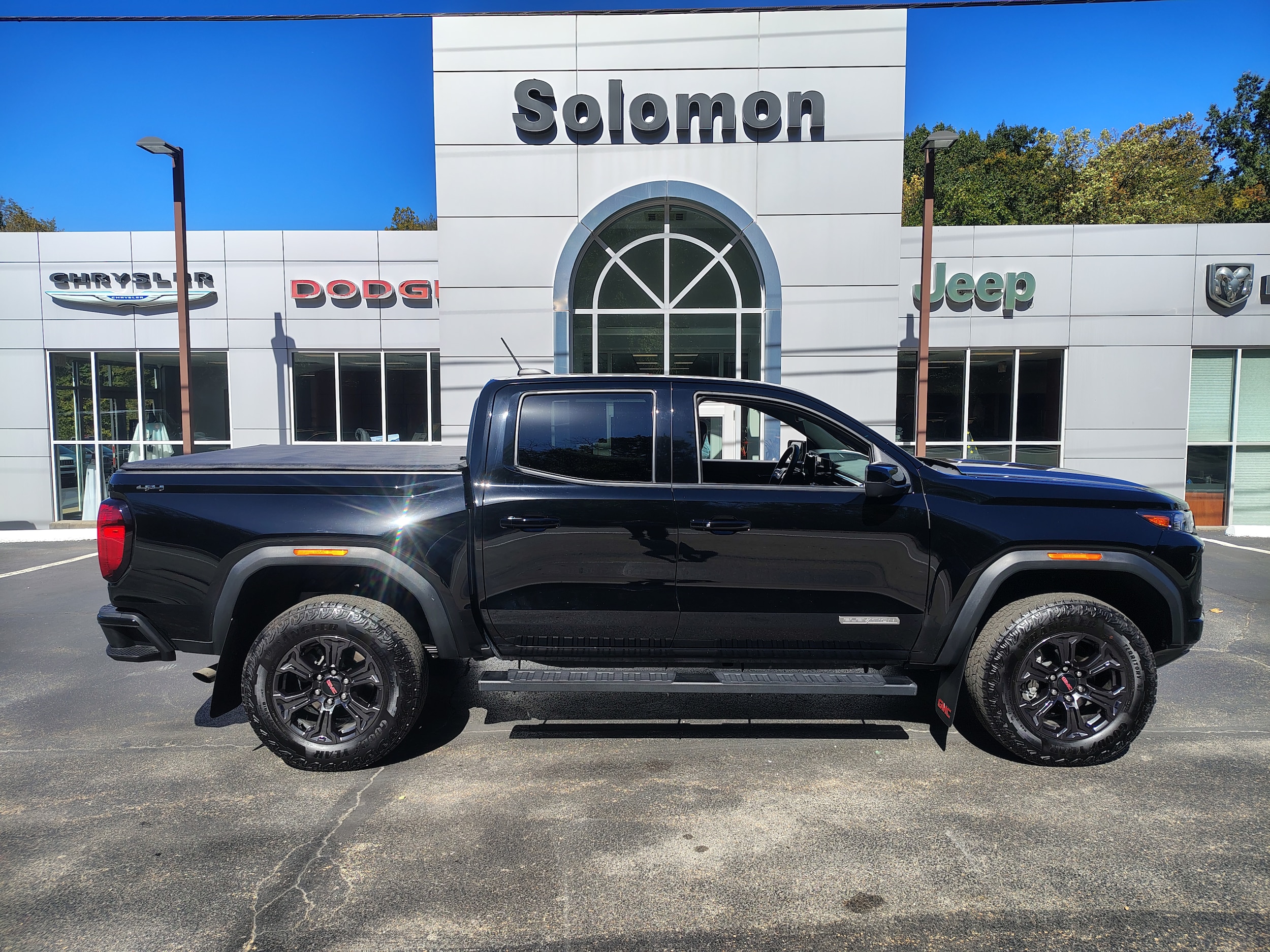 2025 GMC Canyon