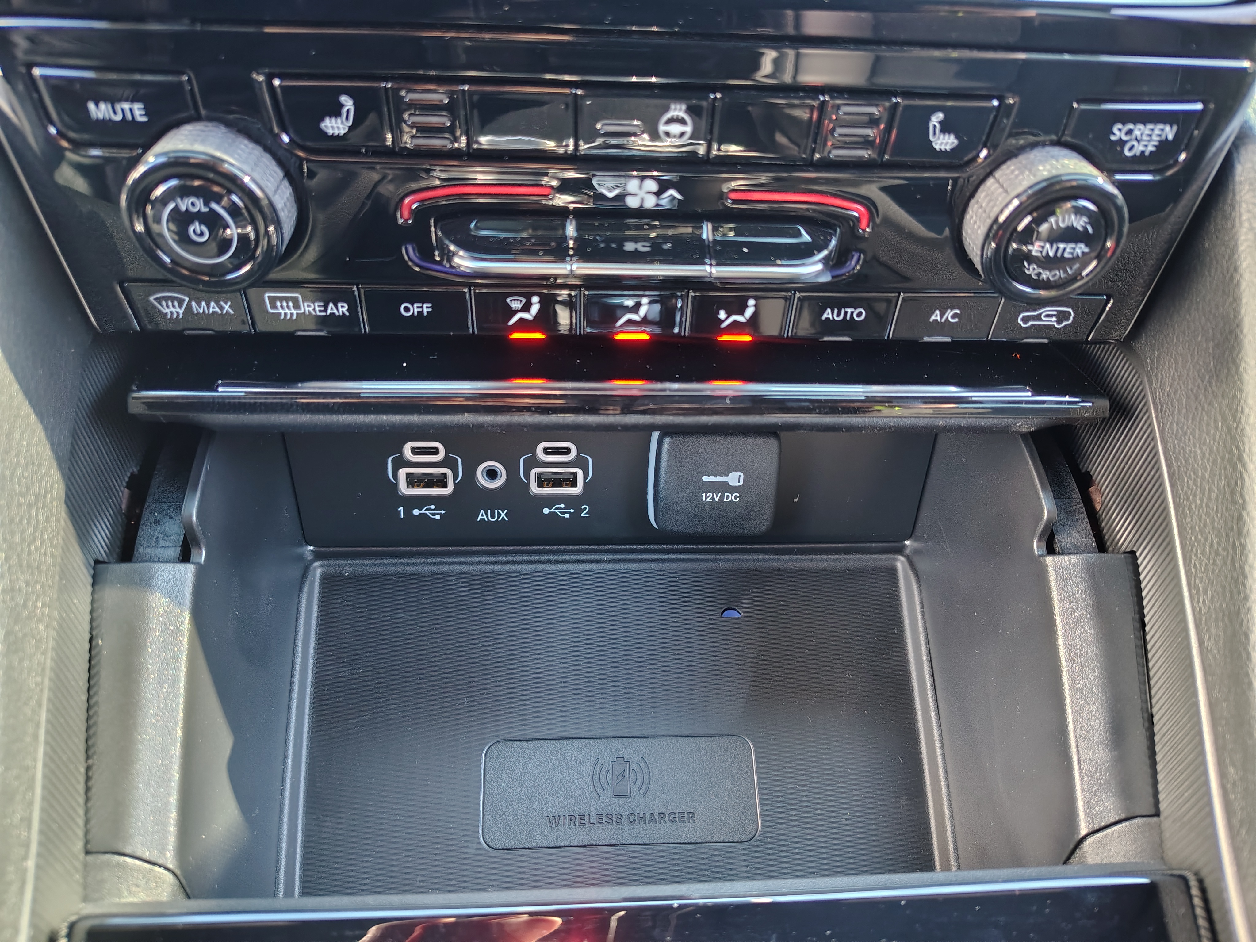 2027 Jeep Grand Cherokee photo 36 of 39