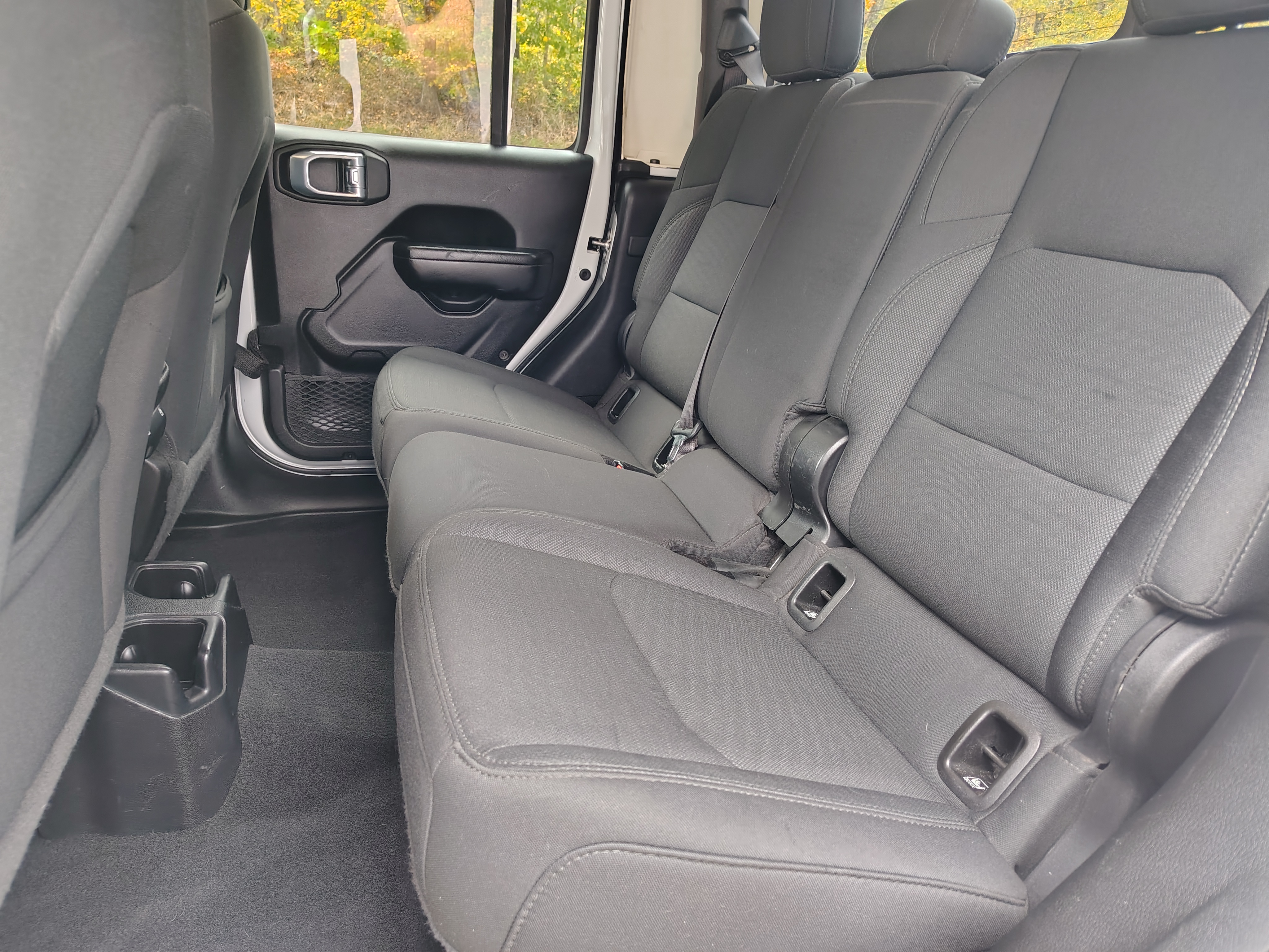 2021 Jeep Gladiator photo 19 of 34