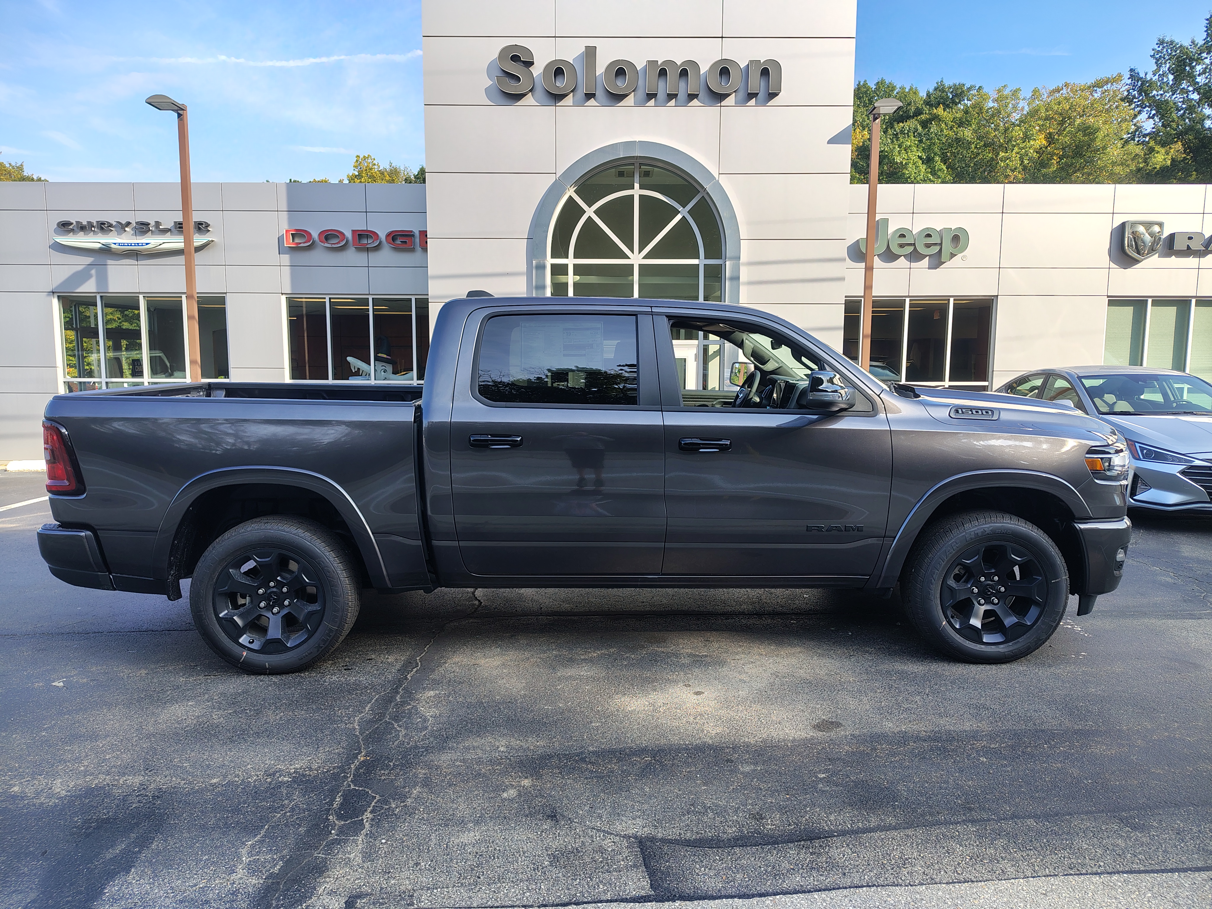 2027 Ram 1500 BIG HORN CREW CAB 4X4 5'7 BOX Pickup