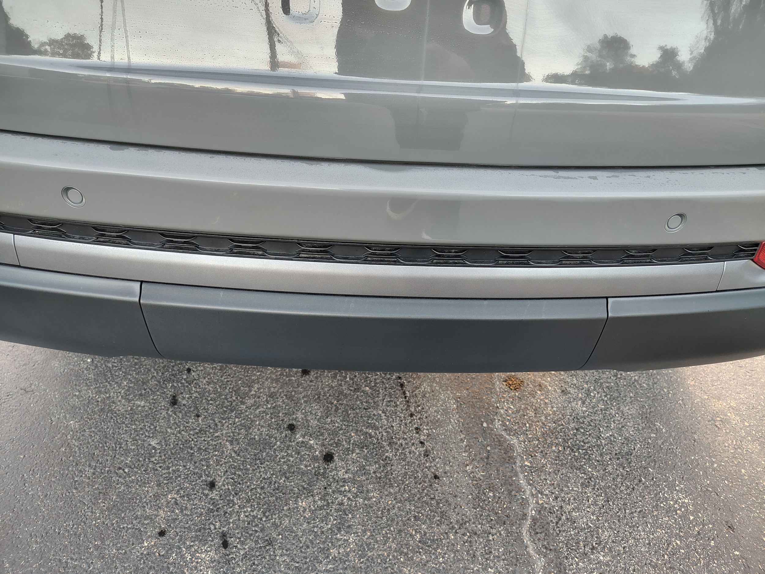 2027 Jeep Grand Cherokee photo 10 of 43