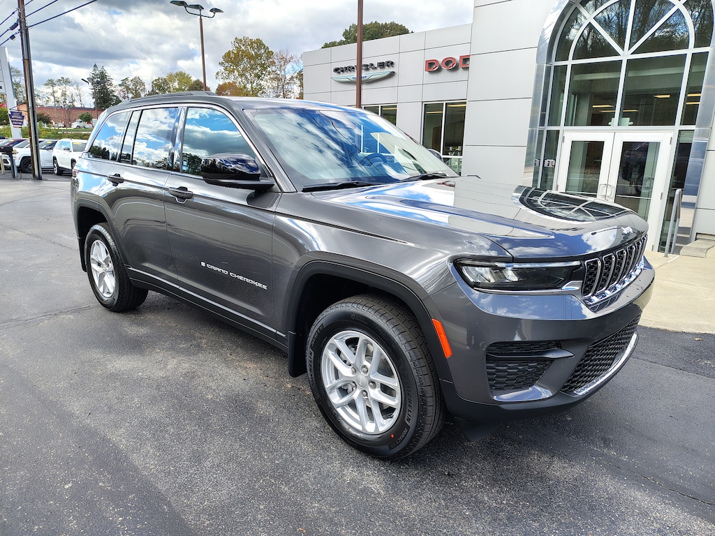 New 2025 Jeep Grand Cherokee LAREDO X 4X4 Sport Utility
