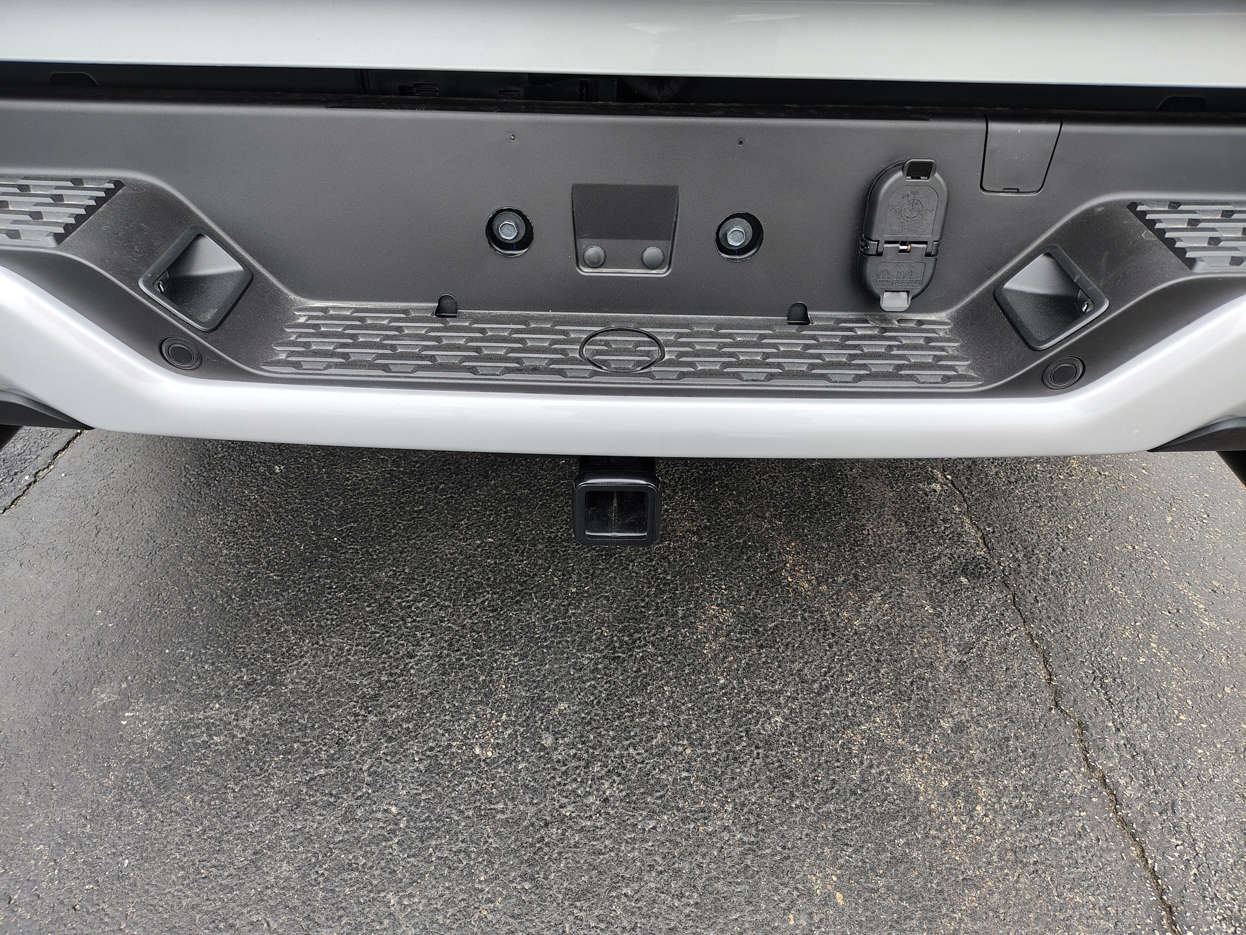 2026 Ram 1500 LARAMIE CREW CAB 4X4 5'7 BOX Silver Zynith at Solomon CJD Carmichaels