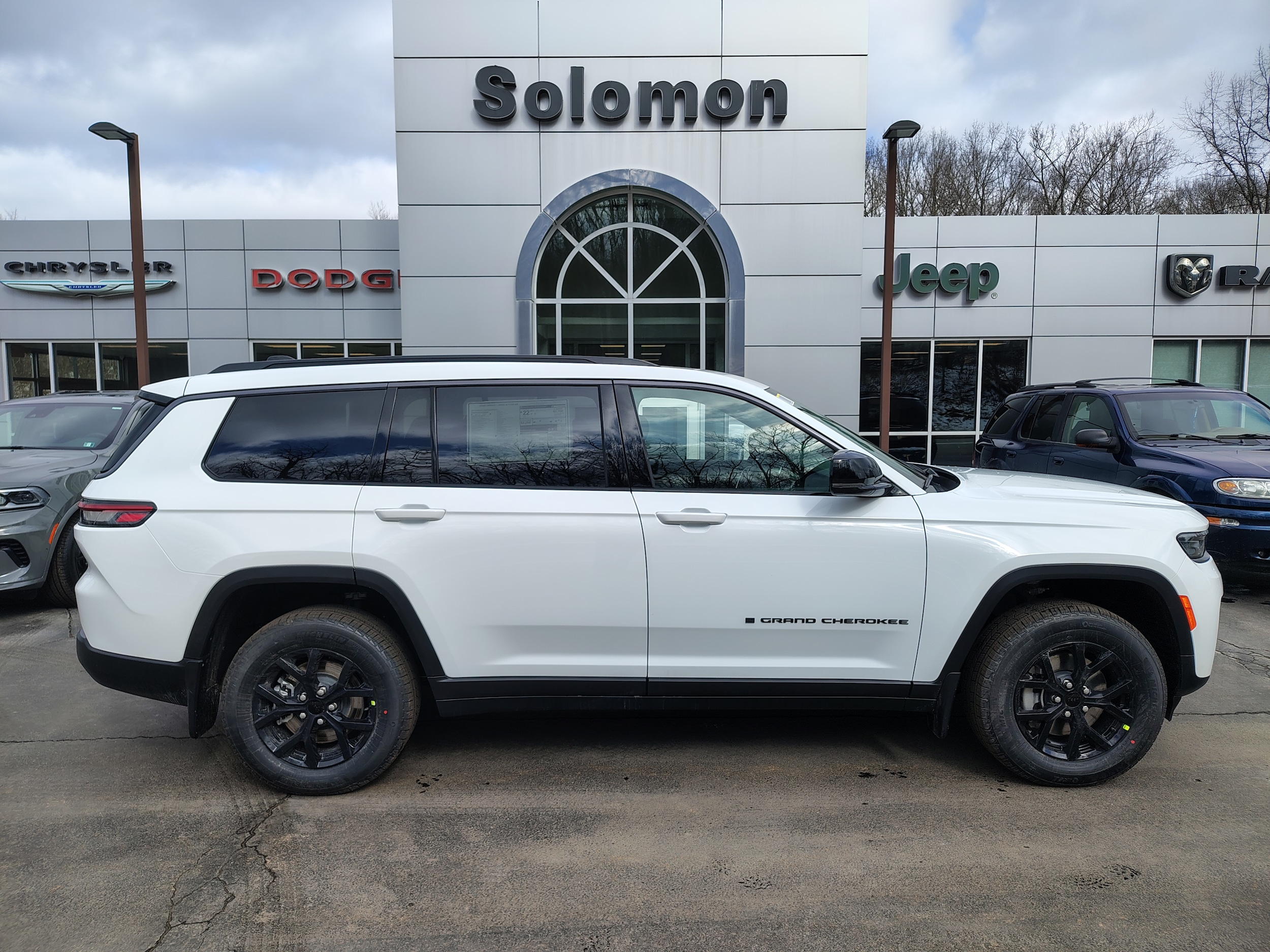 2026 Jeep Grand Cherokee L LAREDO ALTITUDE 4X4 - 0