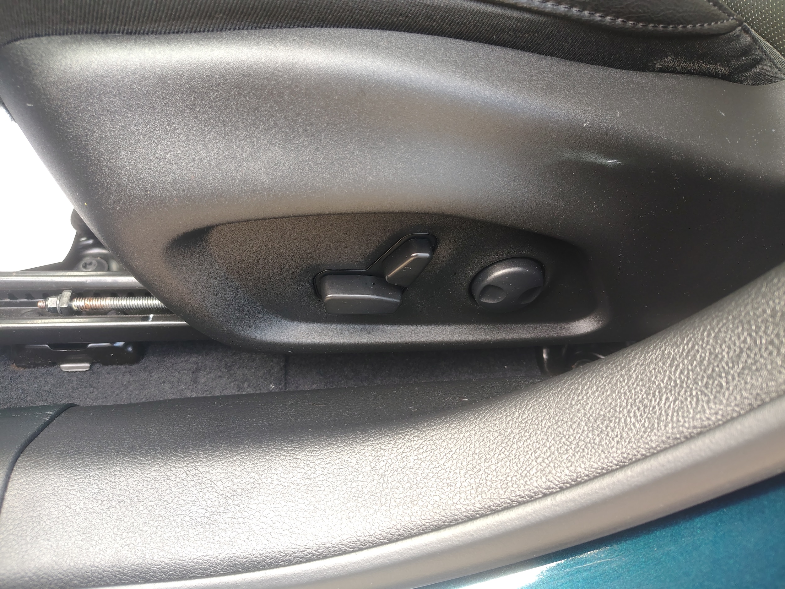 2024 Jeep Compass Limited Fathom Blue Pearlcoat at Solomon CJD Carmichaels