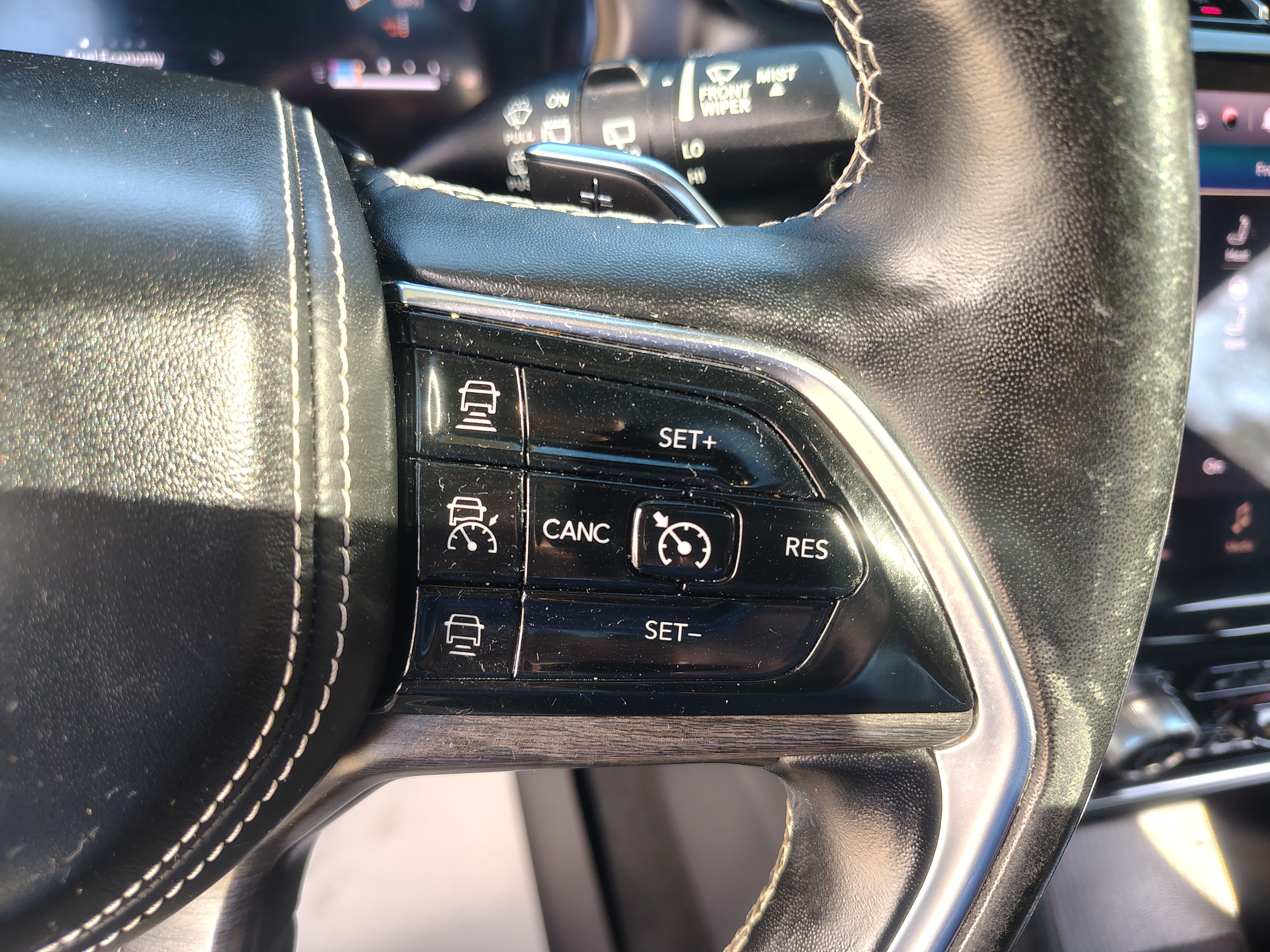 2022 Jeep Grand Cherokee L photo 39 of 46