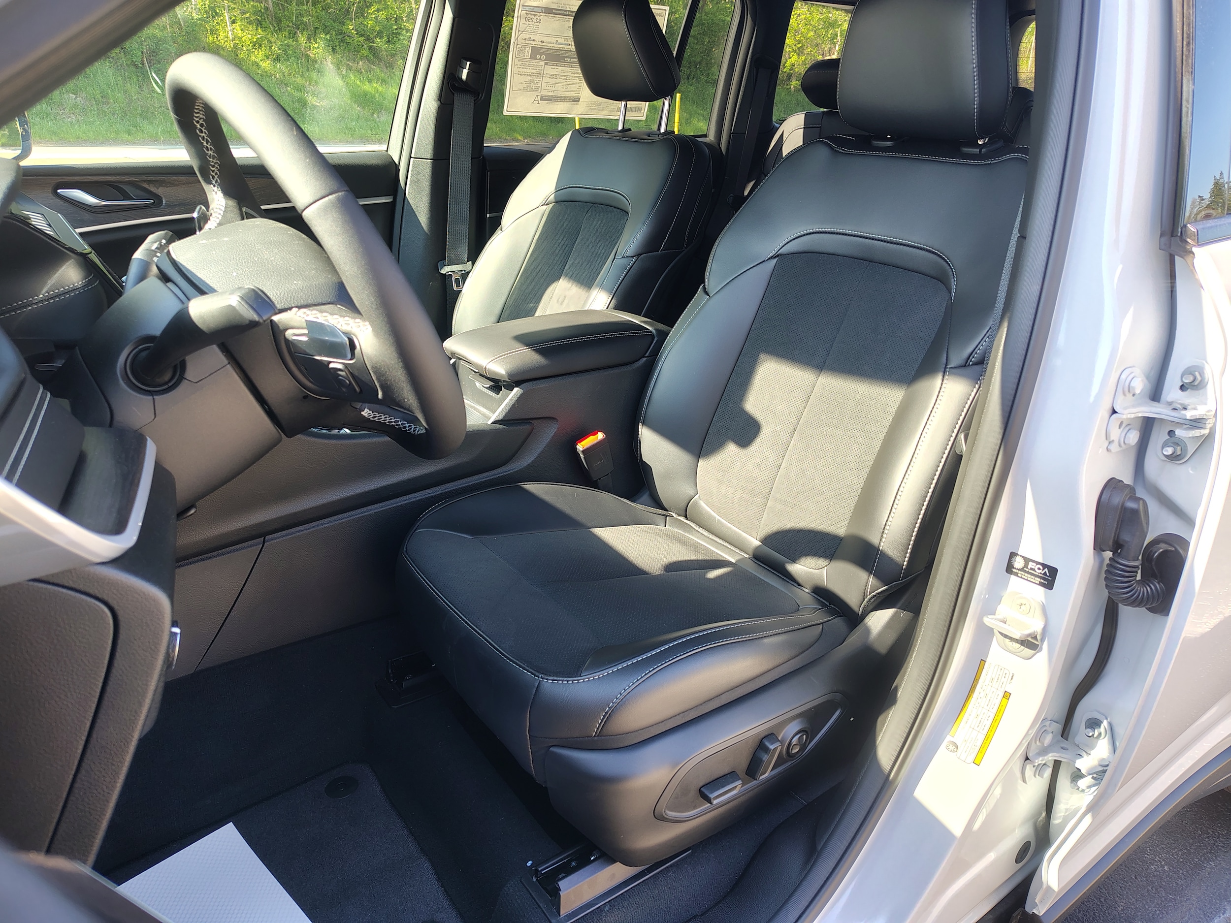 2026 Jeep Grand Cherokee LAREDO ALTITUDE 4X4 Bright White at Rick Weaver GMC