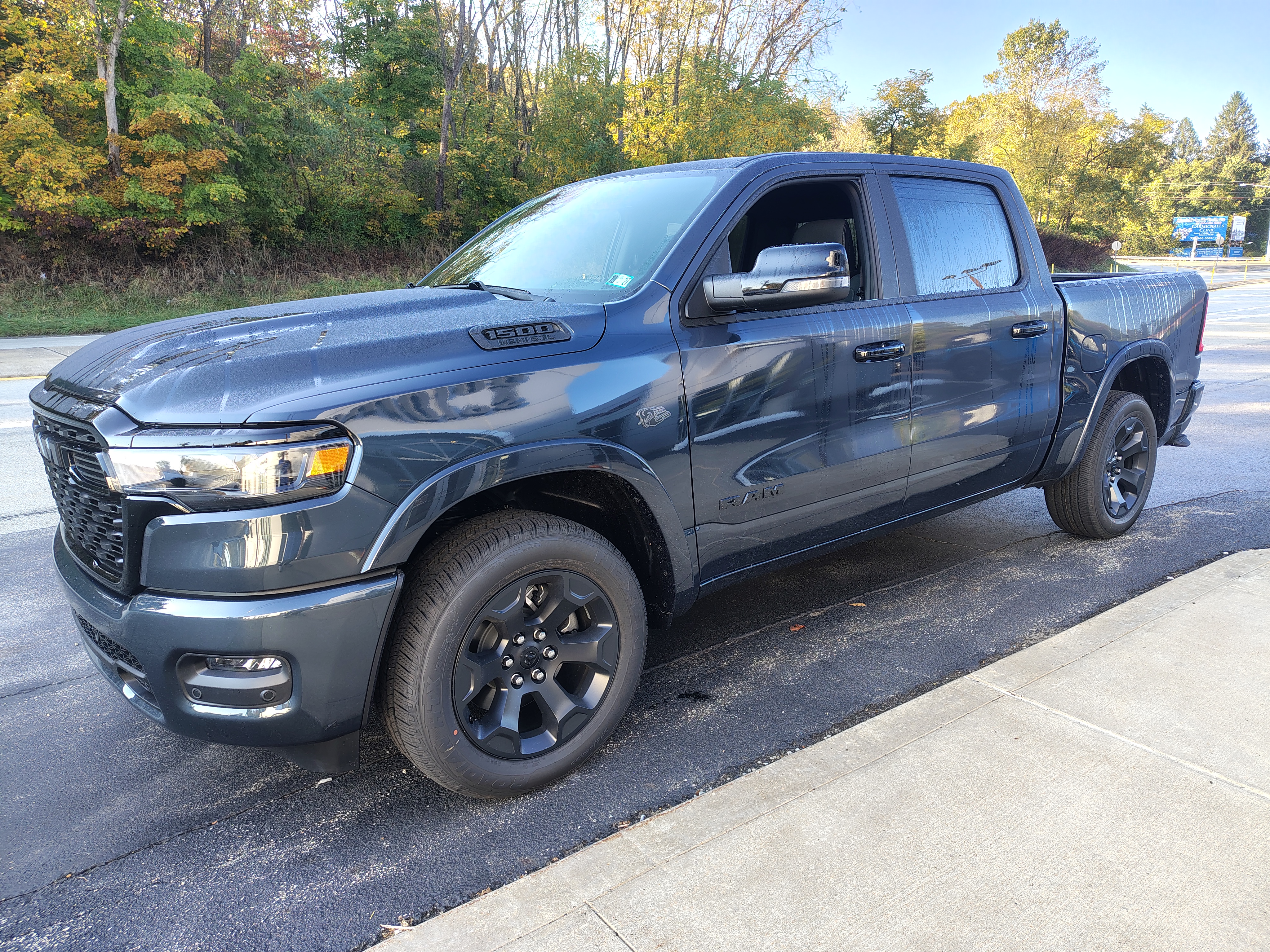 New 2027 Ram 1500 BIG HORN CREW CAB 4X4 5'7 BOX Pickup