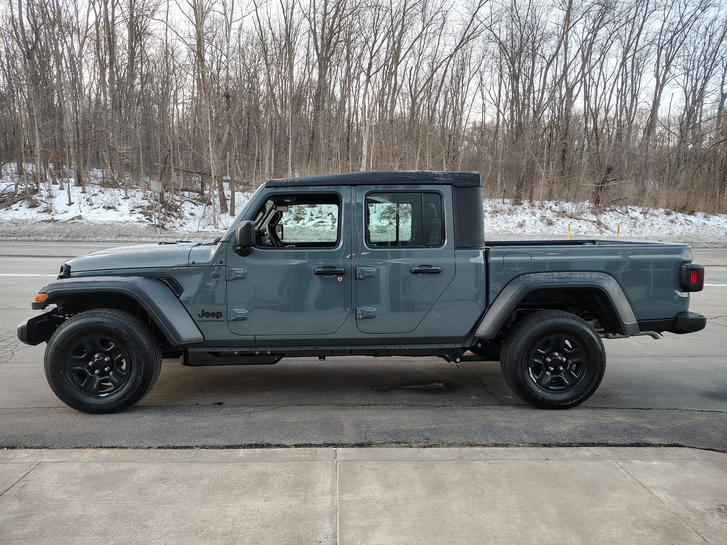 2026 Jeep Gladiator SPORT 4X4 - 5