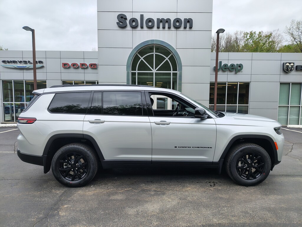 New 2026 Jeep Grand Cherokee L LAREDO ALTITUDE 4X4 Sport Utility