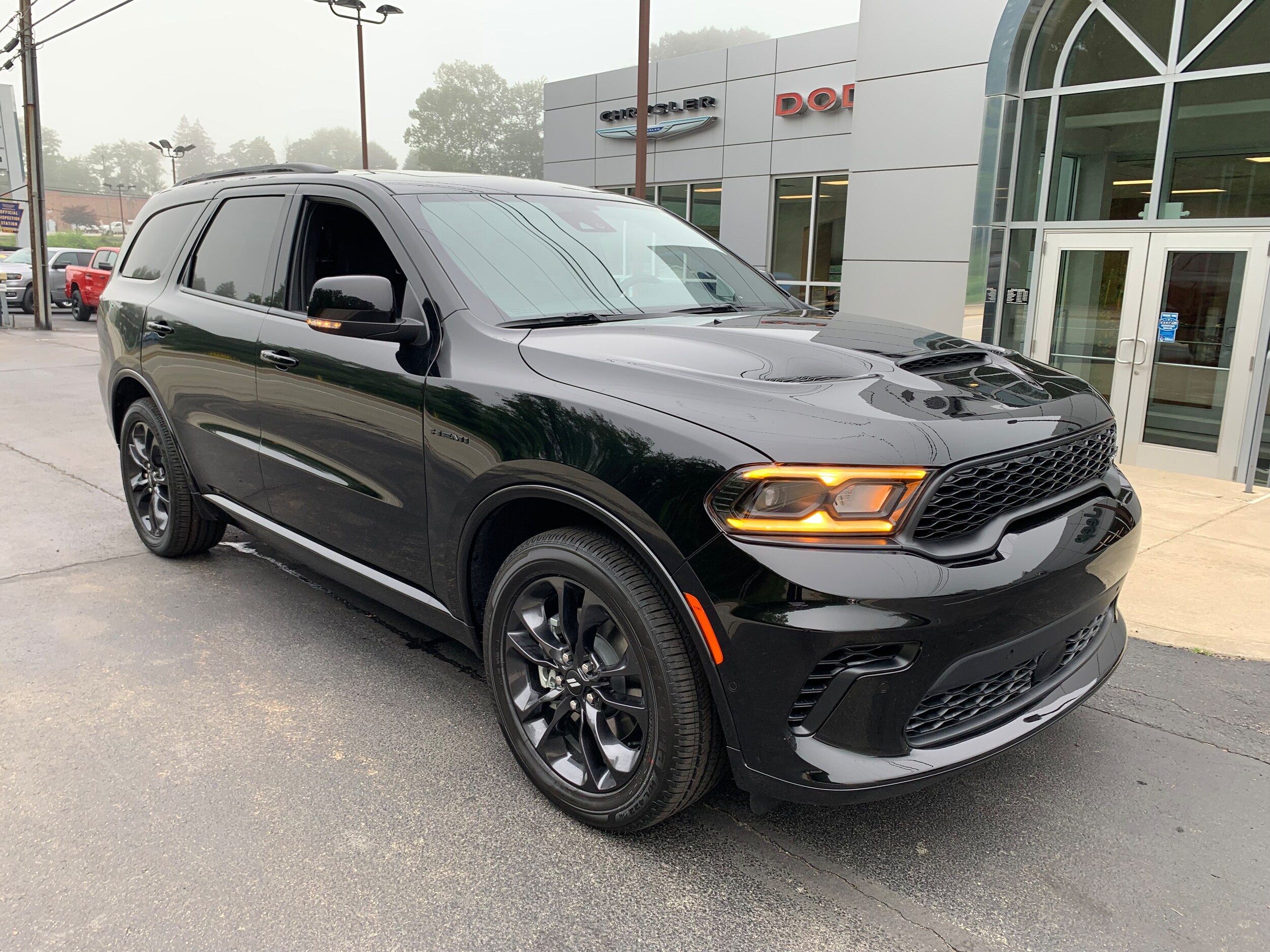 2025 Dodge Durango R/T Plus photo 2