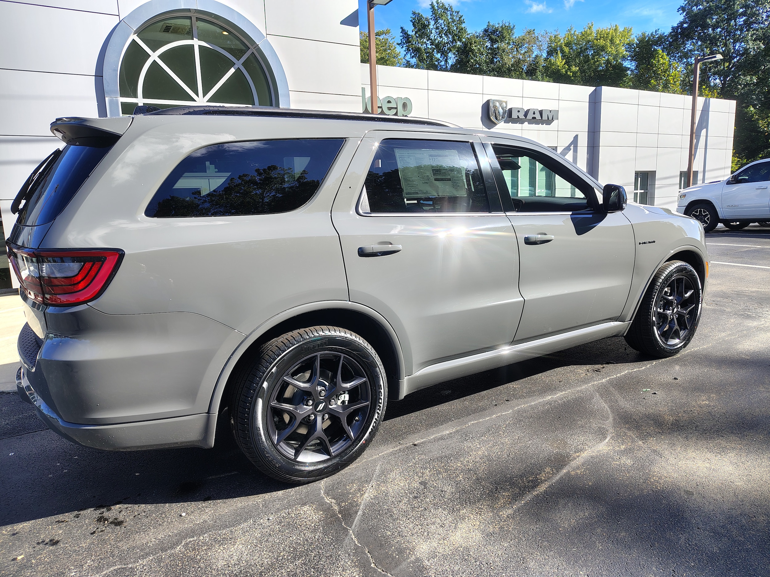2027 Dodge Durango GT HEMI V8 PLUS AWD Destroyer Gray at Diehl Automotive