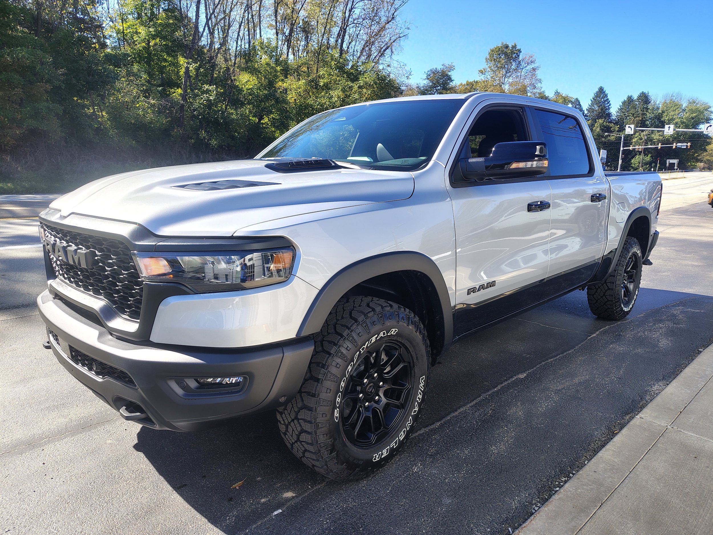 2027 Ram 1500 photo 6 of 41