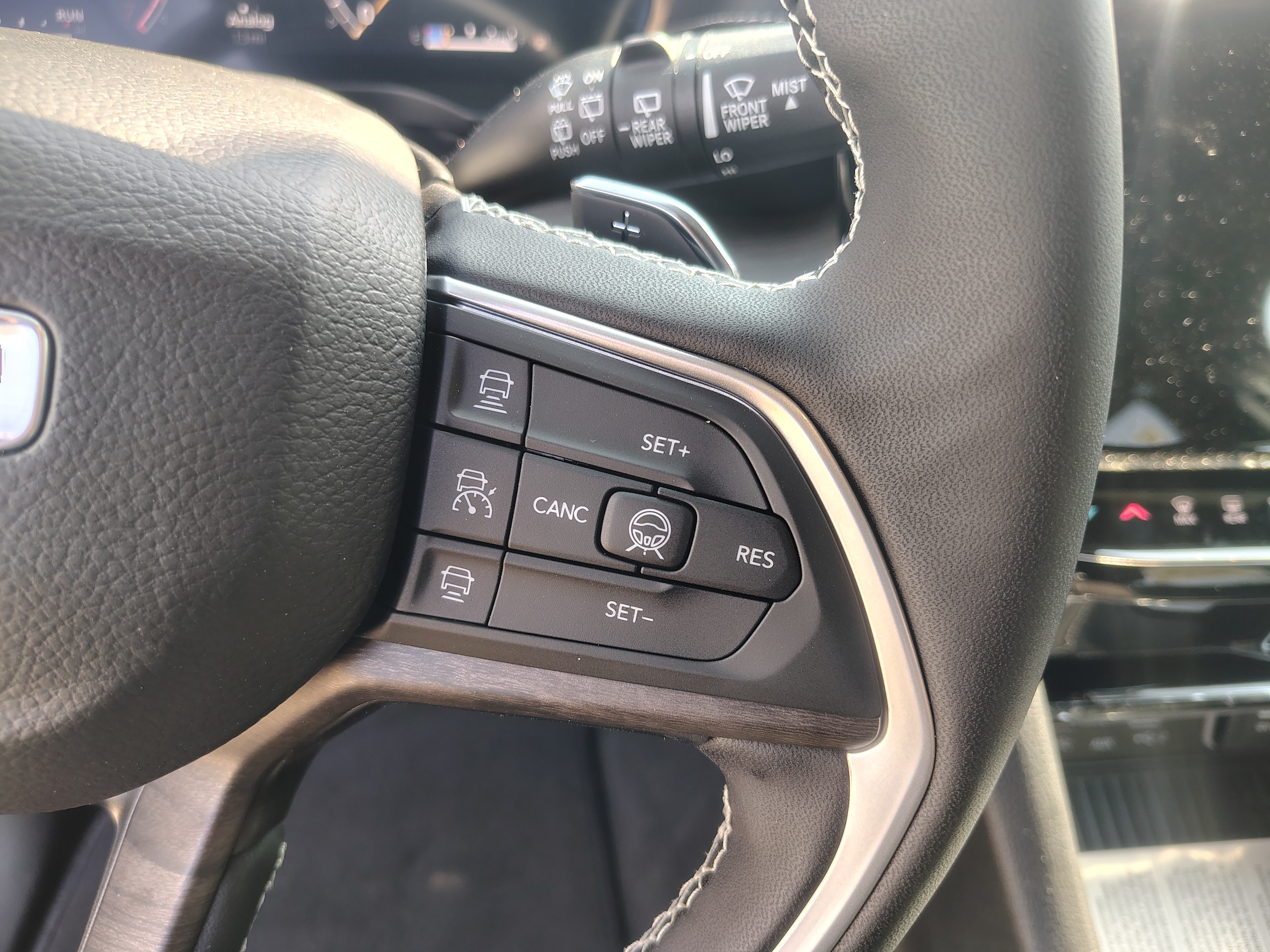 2026 Jeep Grand Cherokee L LAREDO ALTITUDE 4X4 Bright White at Three Rivers CJD