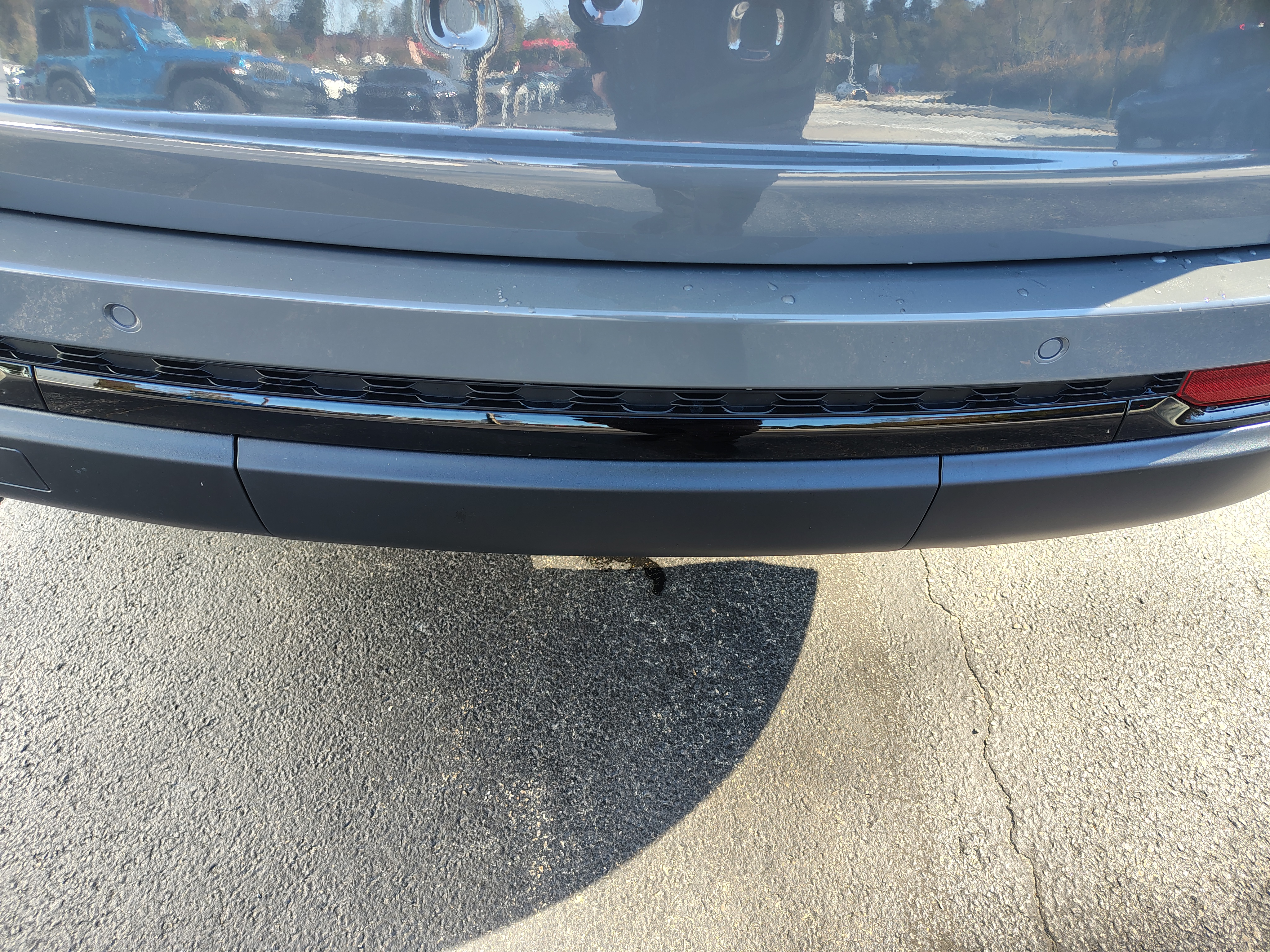 2027 Jeep Grand Cherokee photo 10 of 40