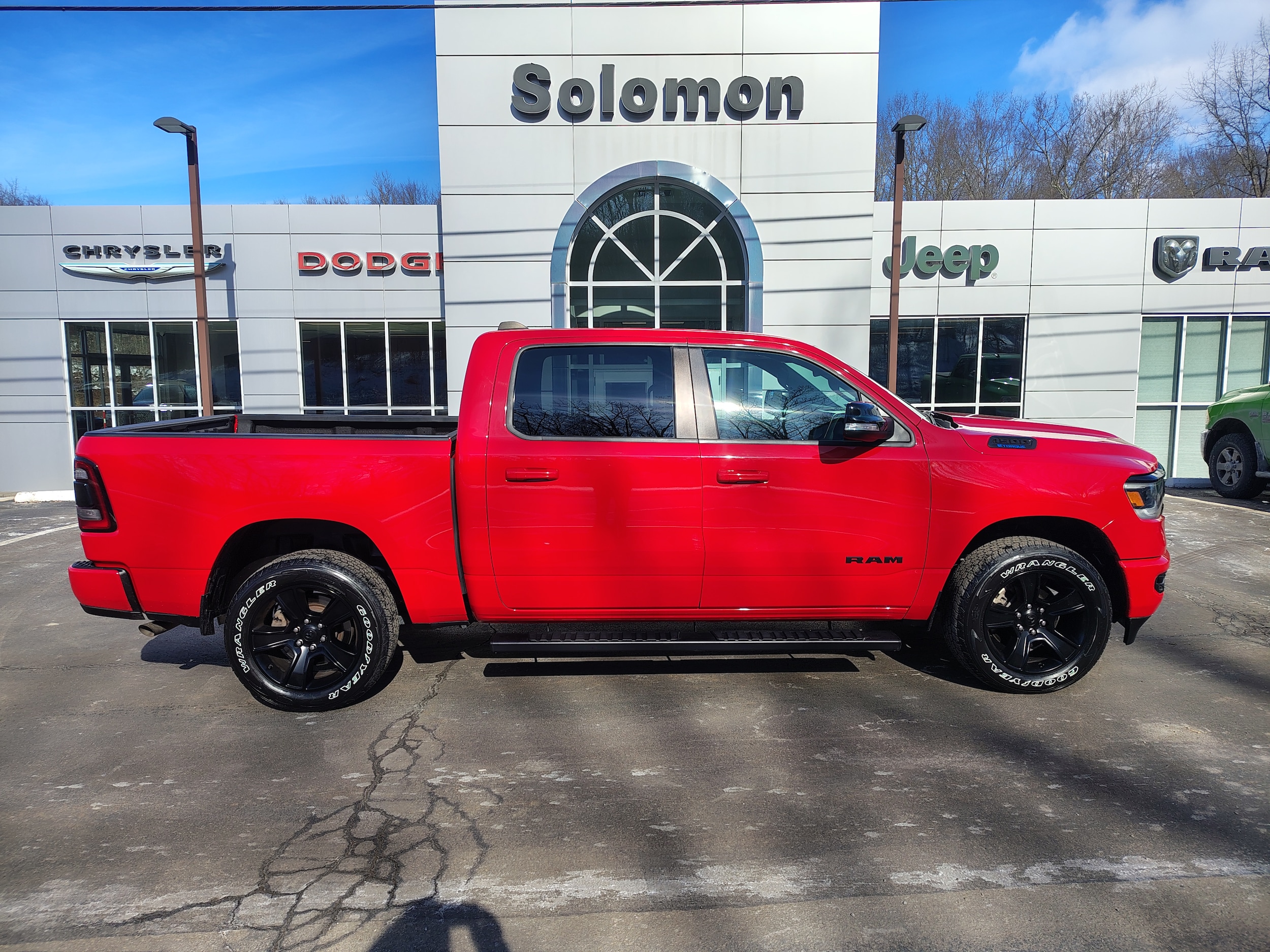 2022 Ram 1500 Big Horn 4x4 Crew Cab 57 Box 