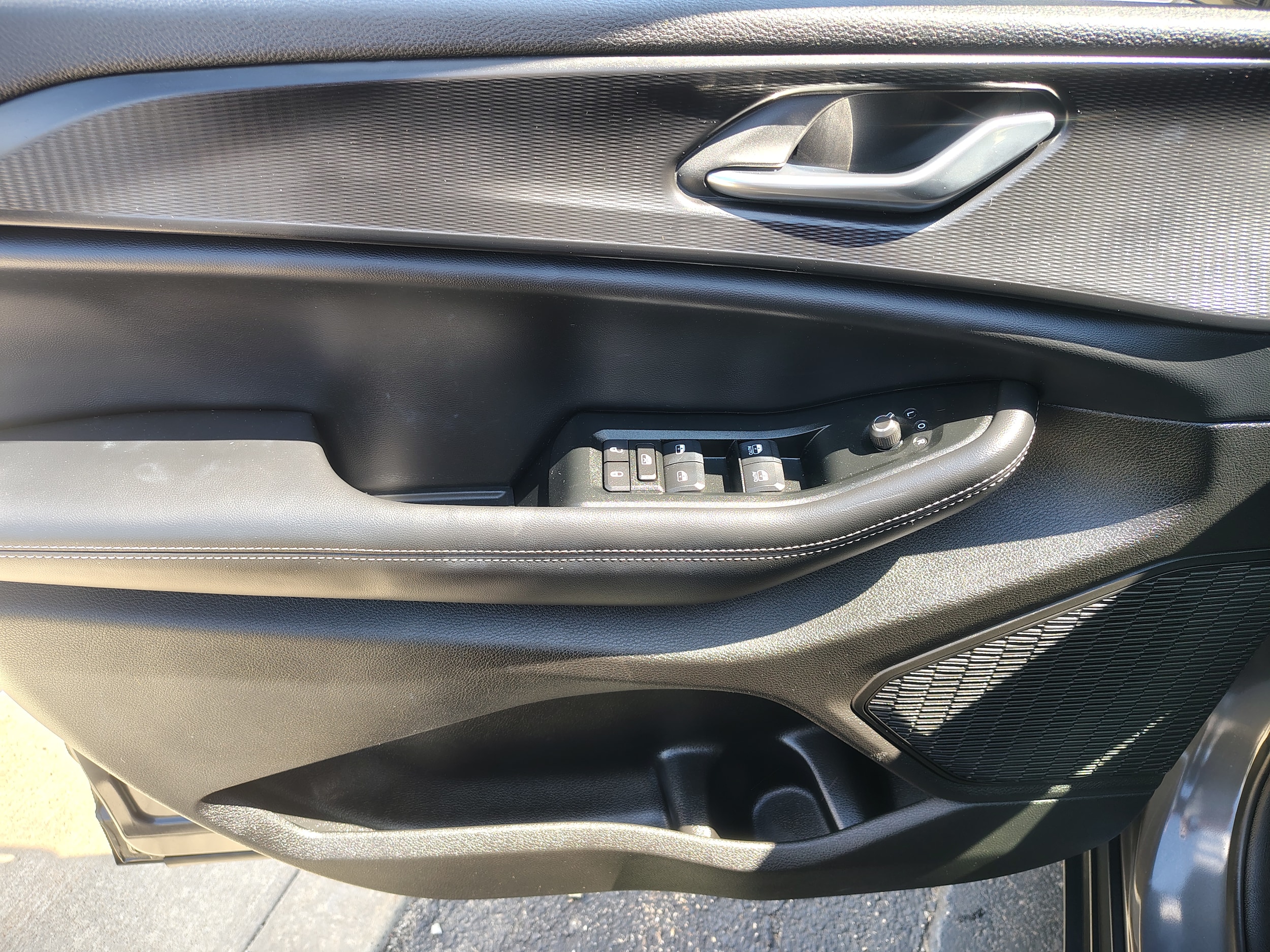 2025 Jeep Grand Cherokee Altitude X Baltic Gray Metallic Clearcoat at Solomon CJD Carmichaels