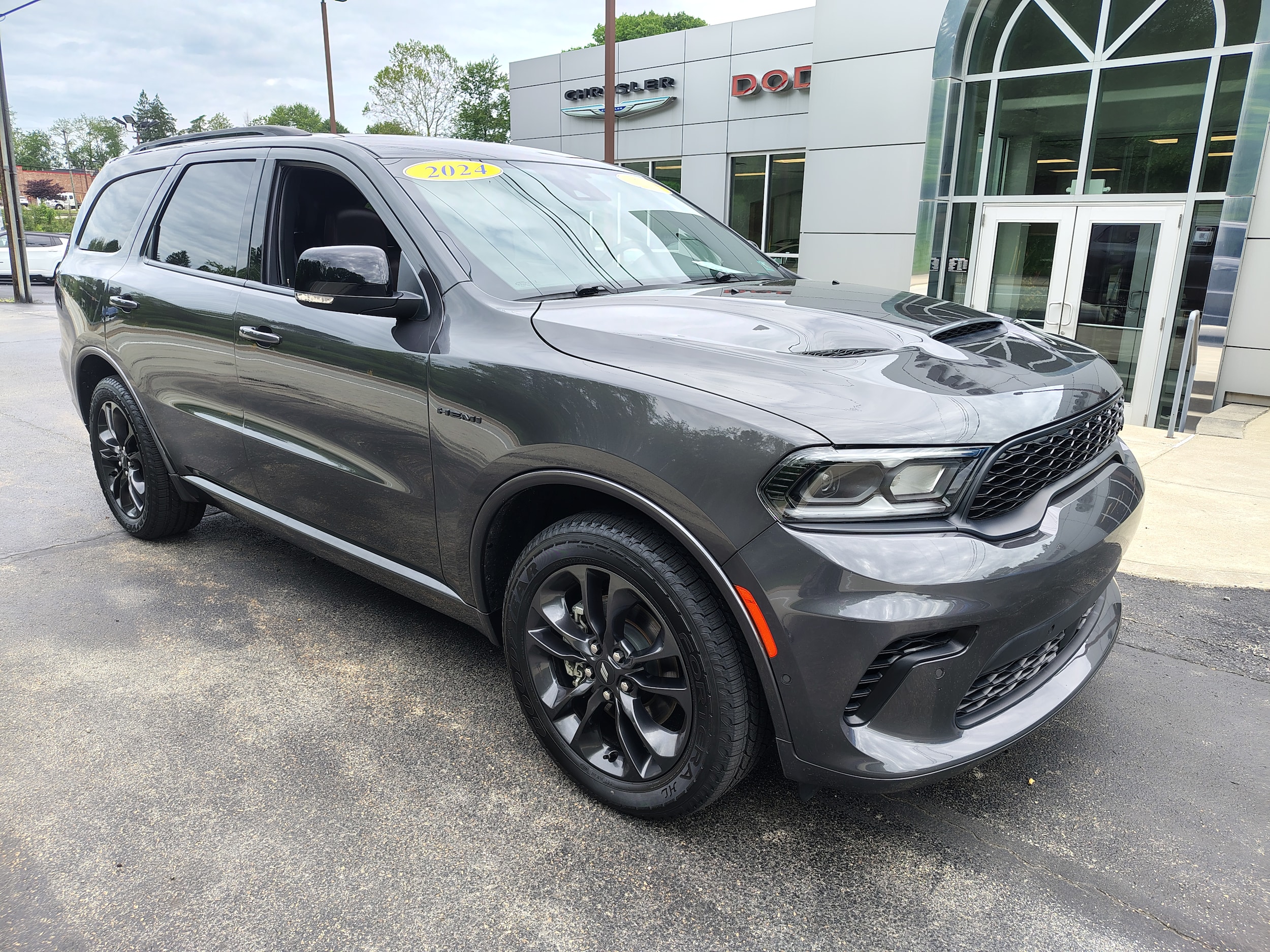2024 Dodge Durango R/T Premium Vapor Gray at Solomon CJD Carmichaels