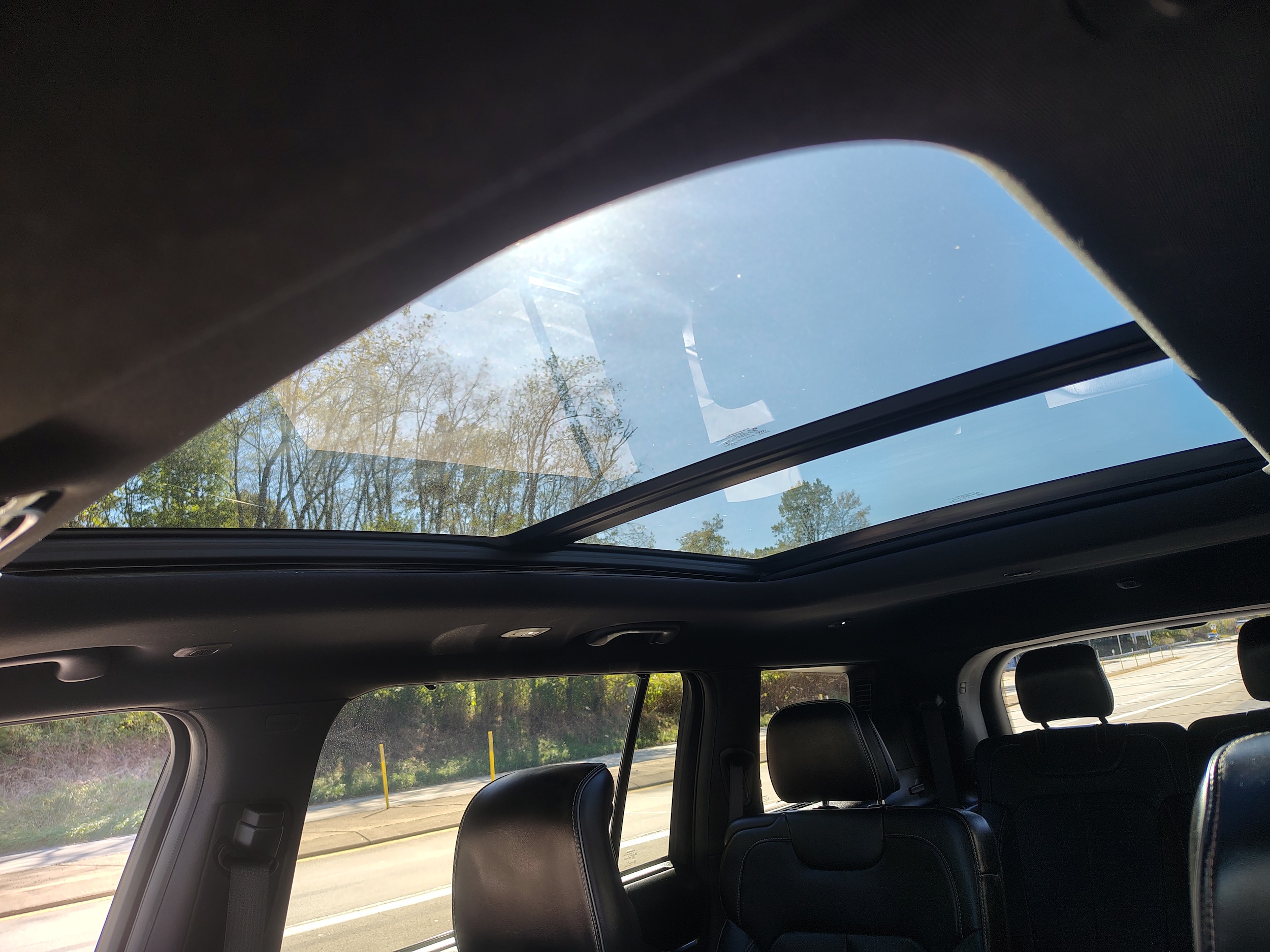 2022 Jeep Grand Cherokee L photo 26 of 46
